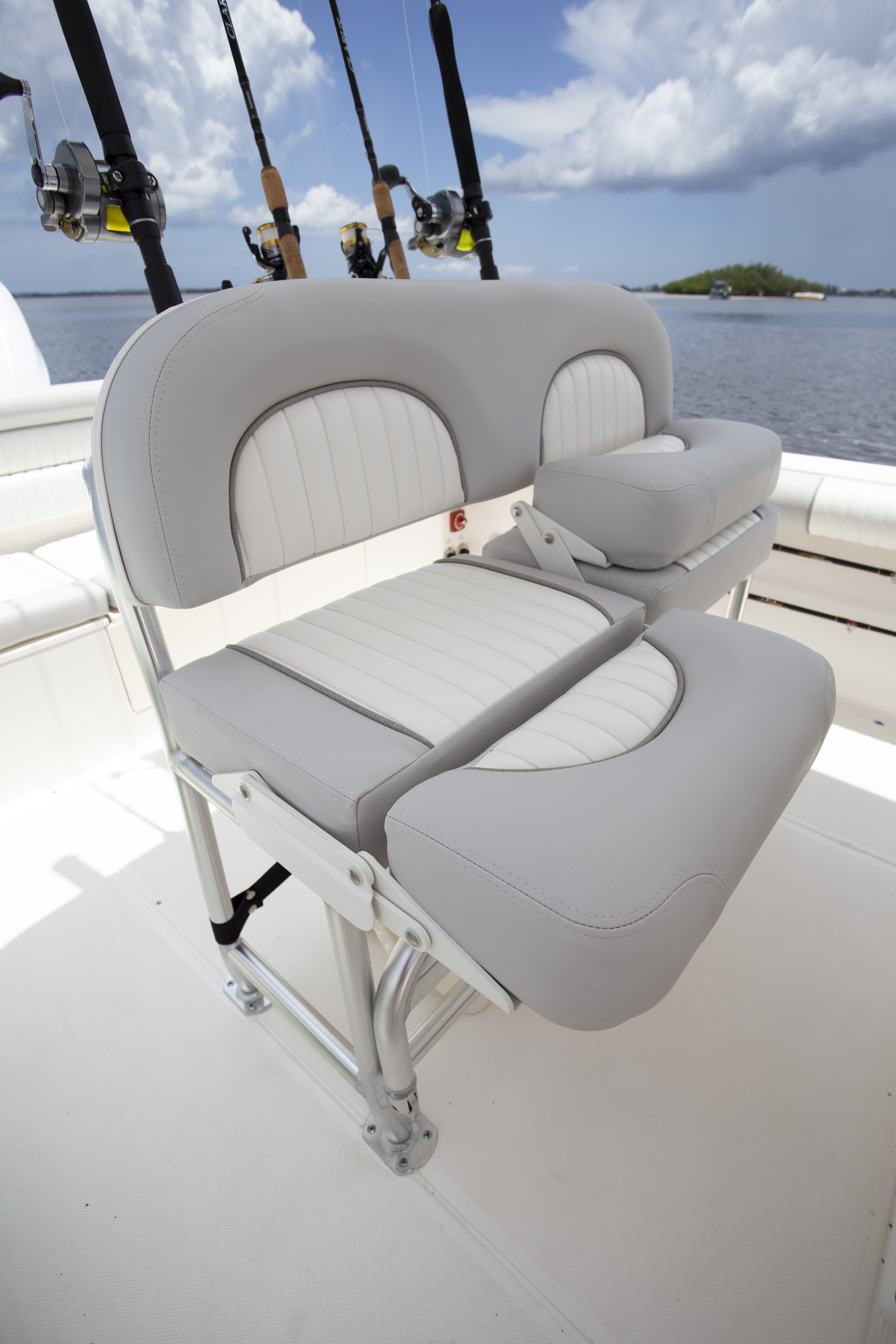 Boat Review - Seaborn LX24 XE