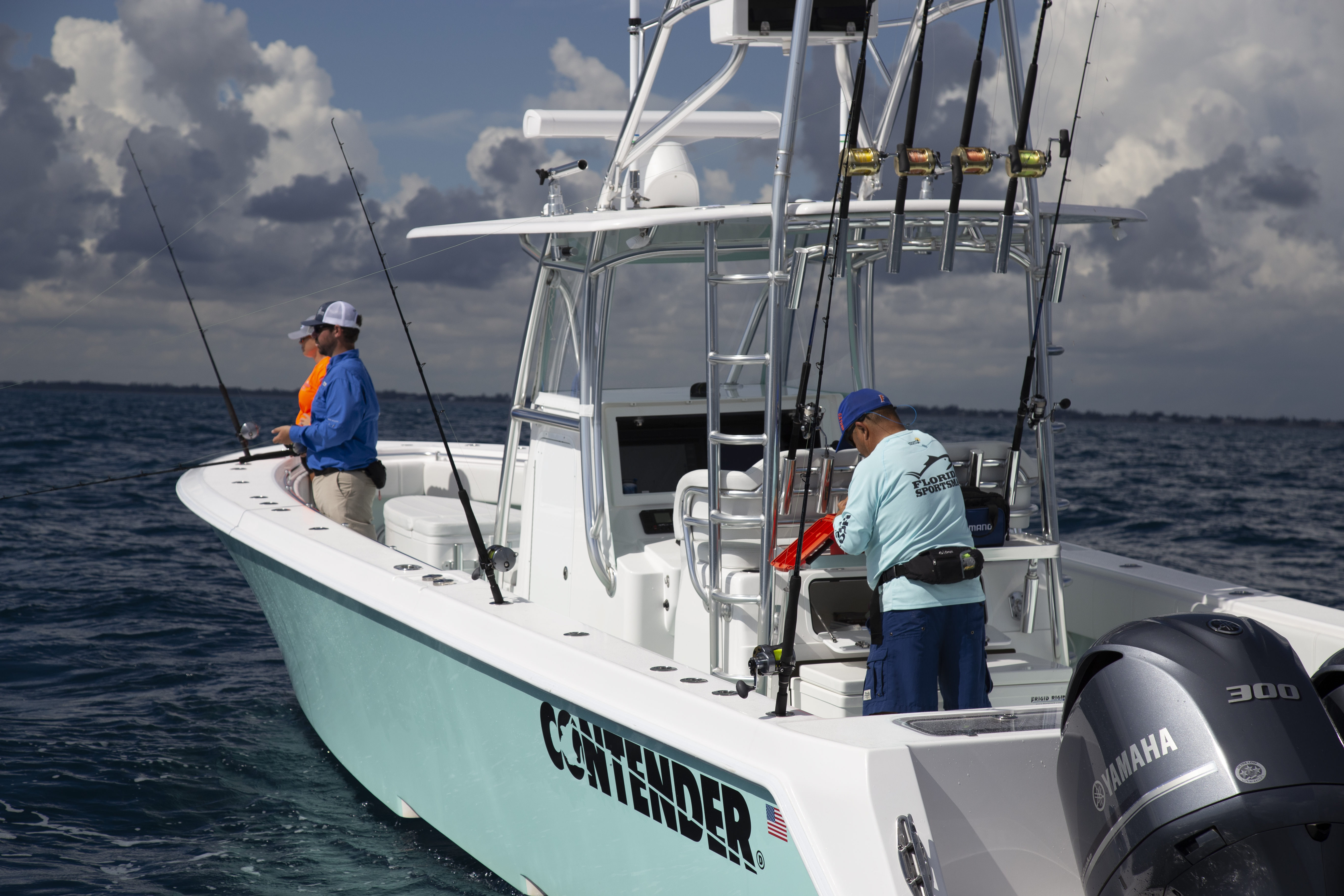 Boat Review - Contender 39 ST