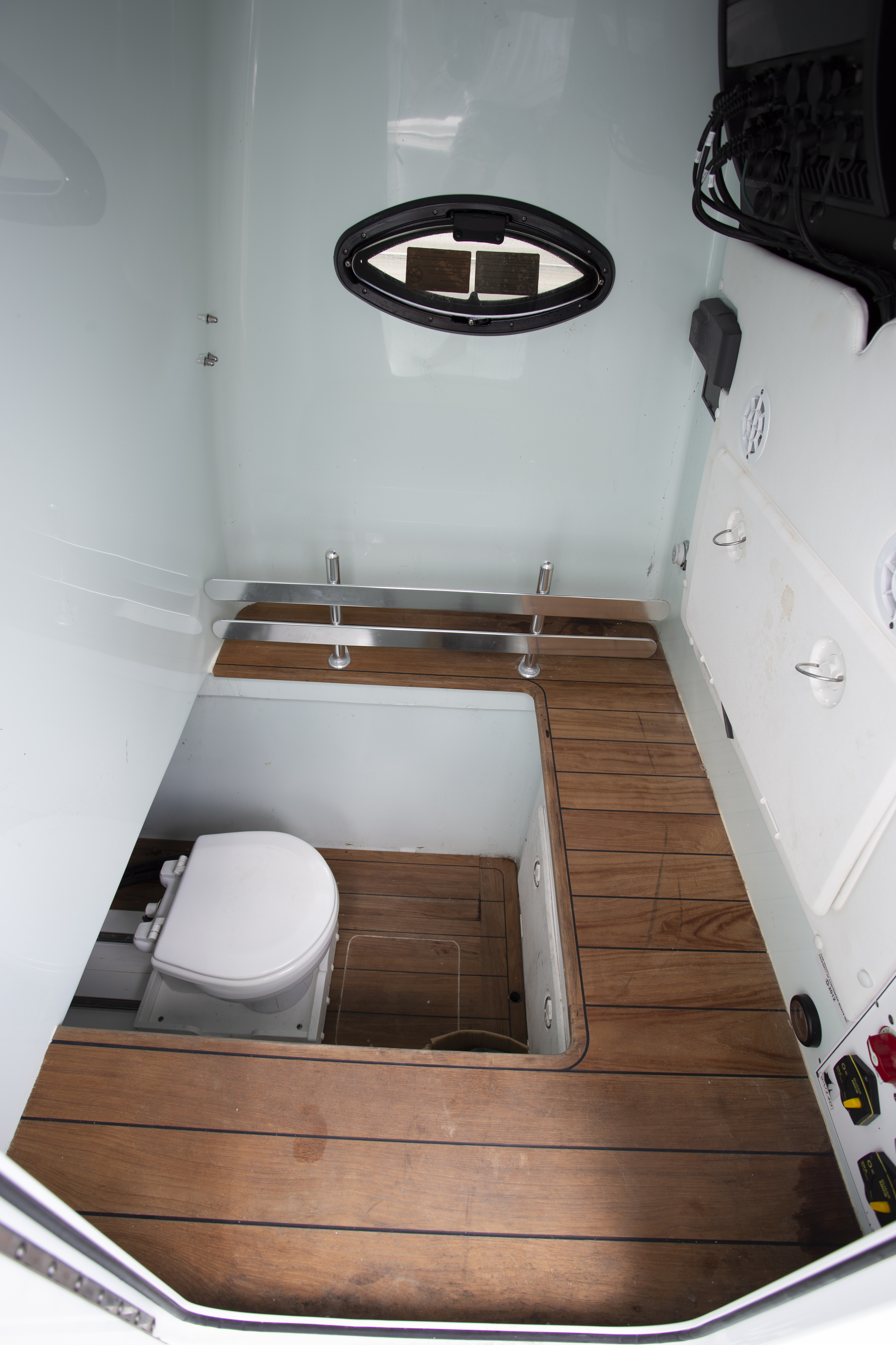 Boat Review - Contender 39 ST