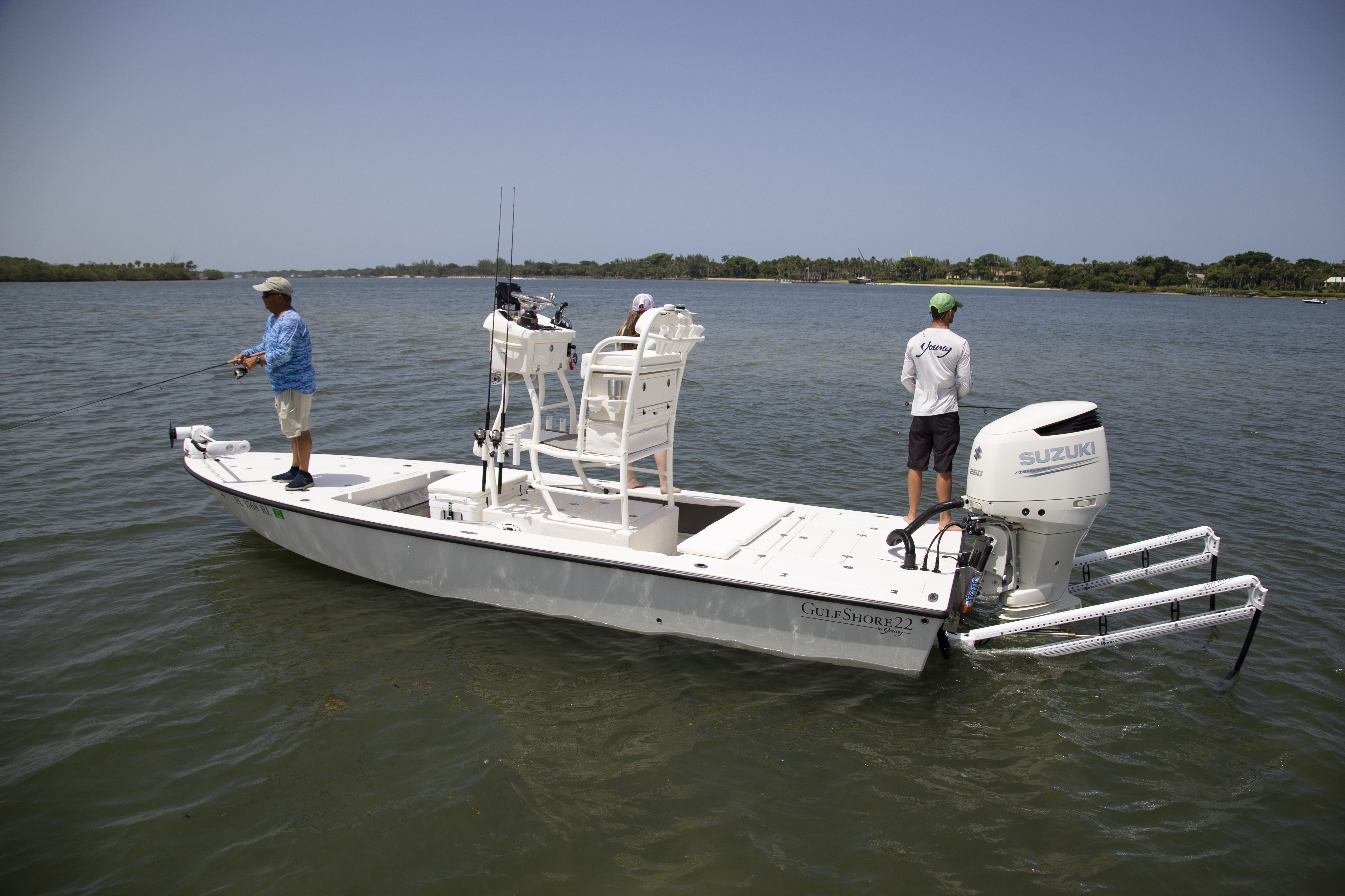 Boat Review - Young Gulfshore 22