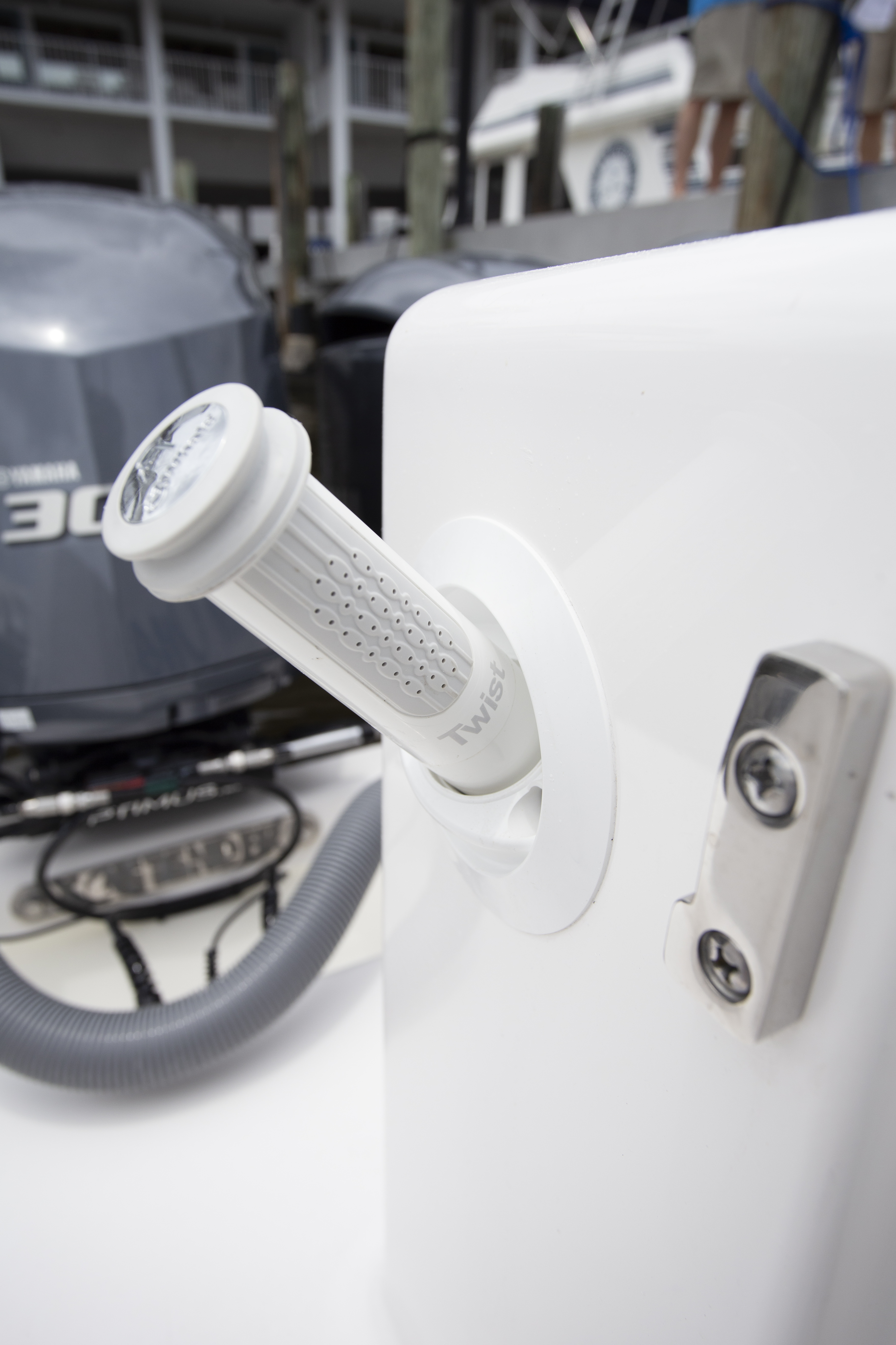 Boat Review - Contender 39FA