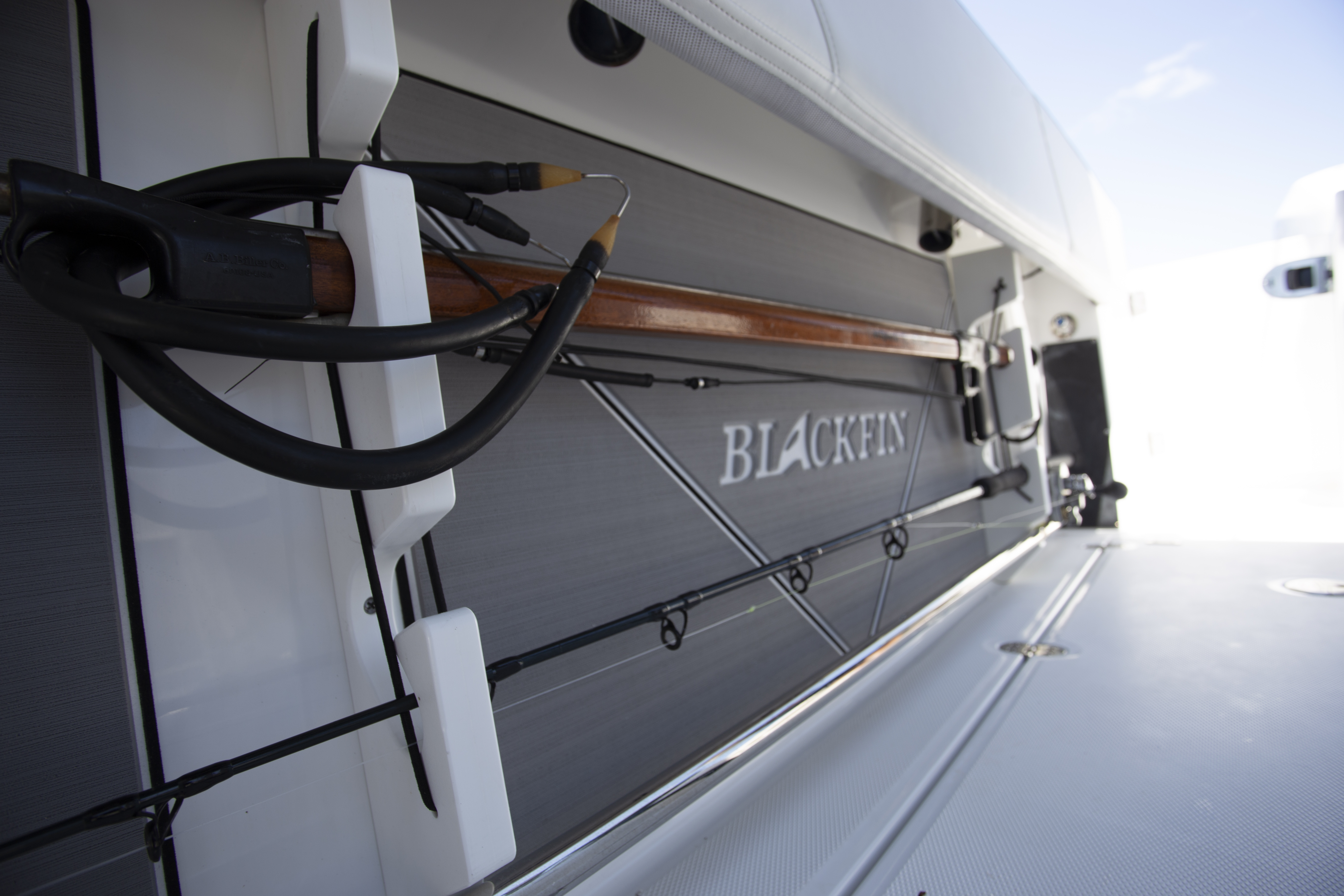 Boat Review - Blackfin 272CC