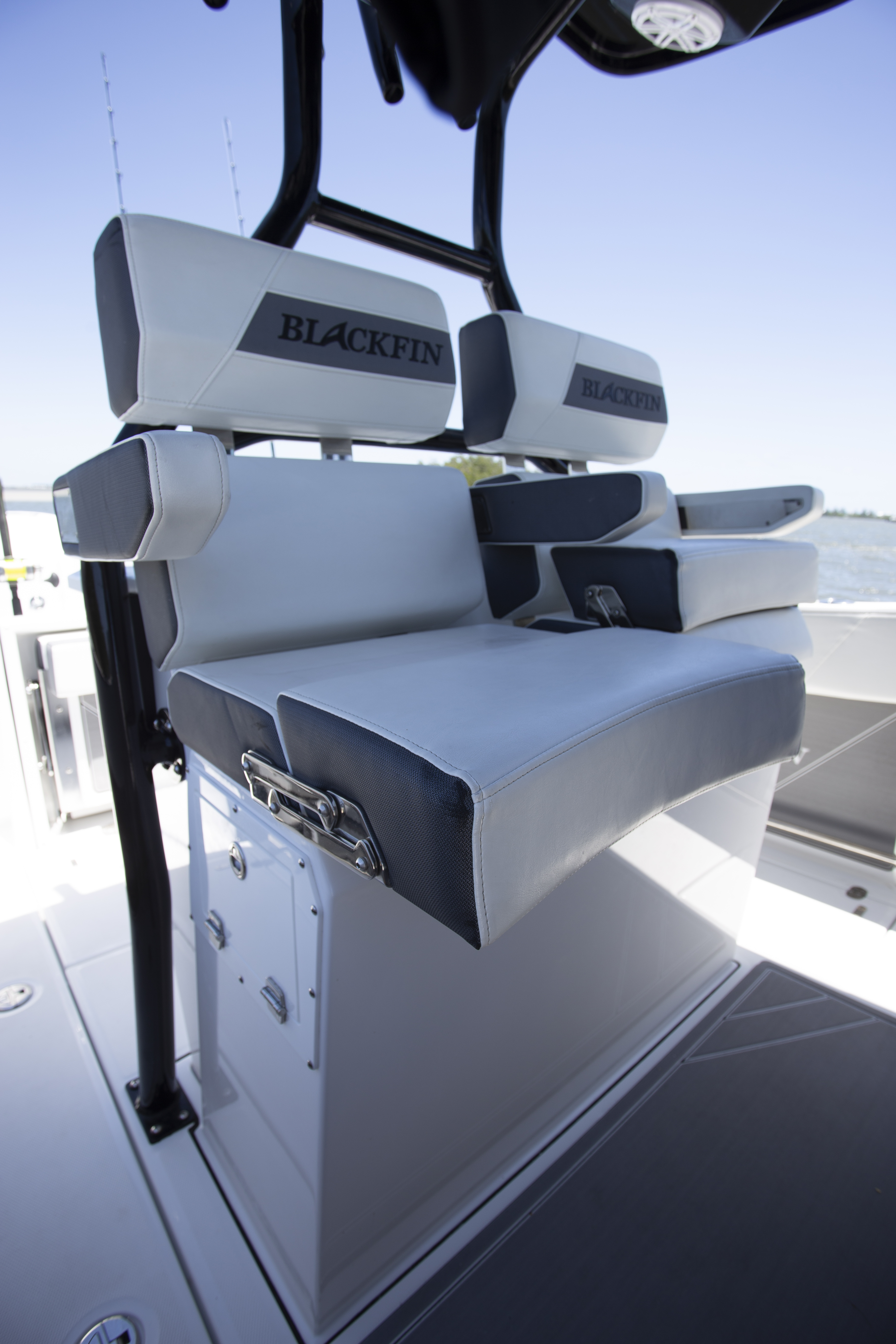 Boat Review - Blackfin 272CC