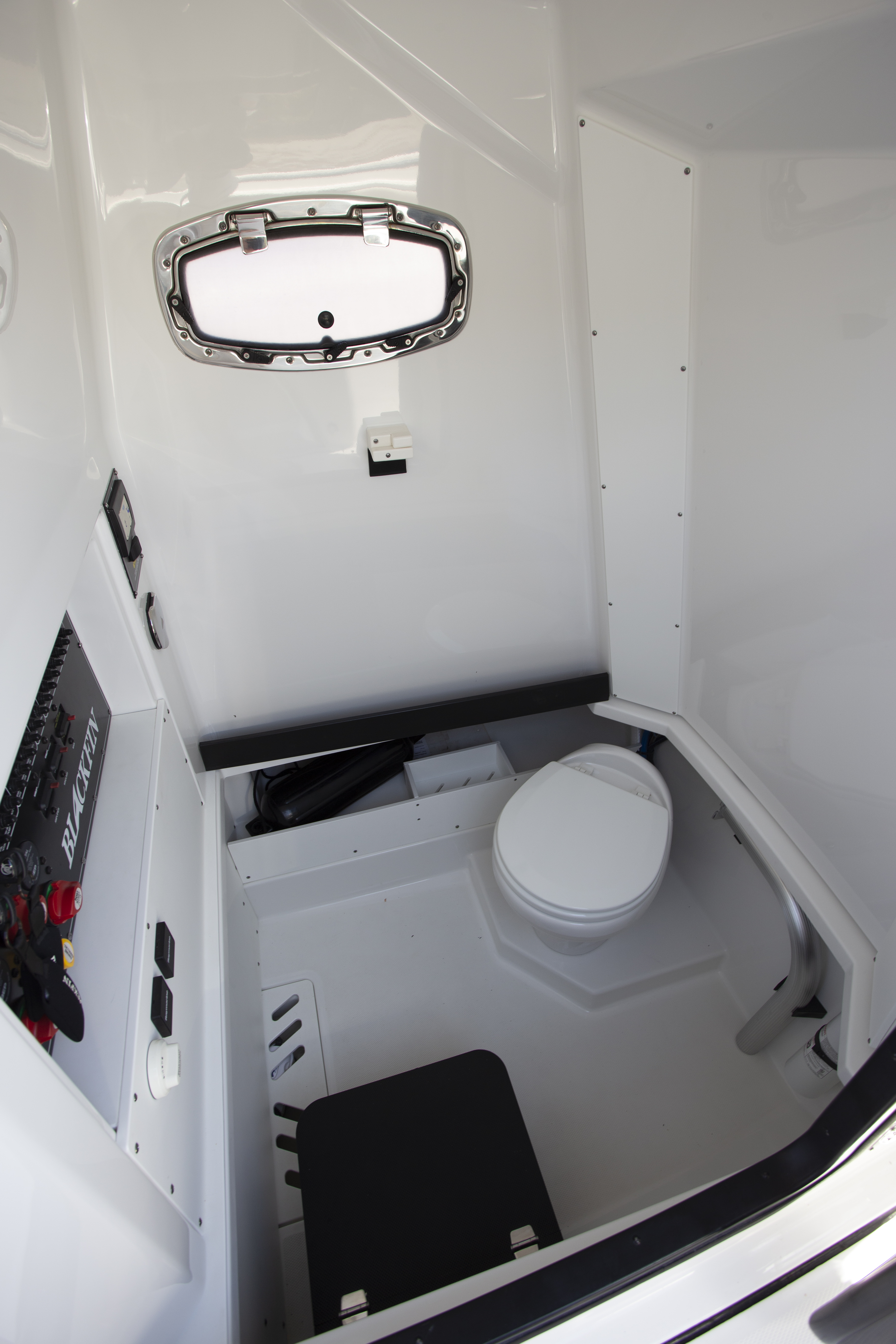 Boat Review - Blackfin 272CC