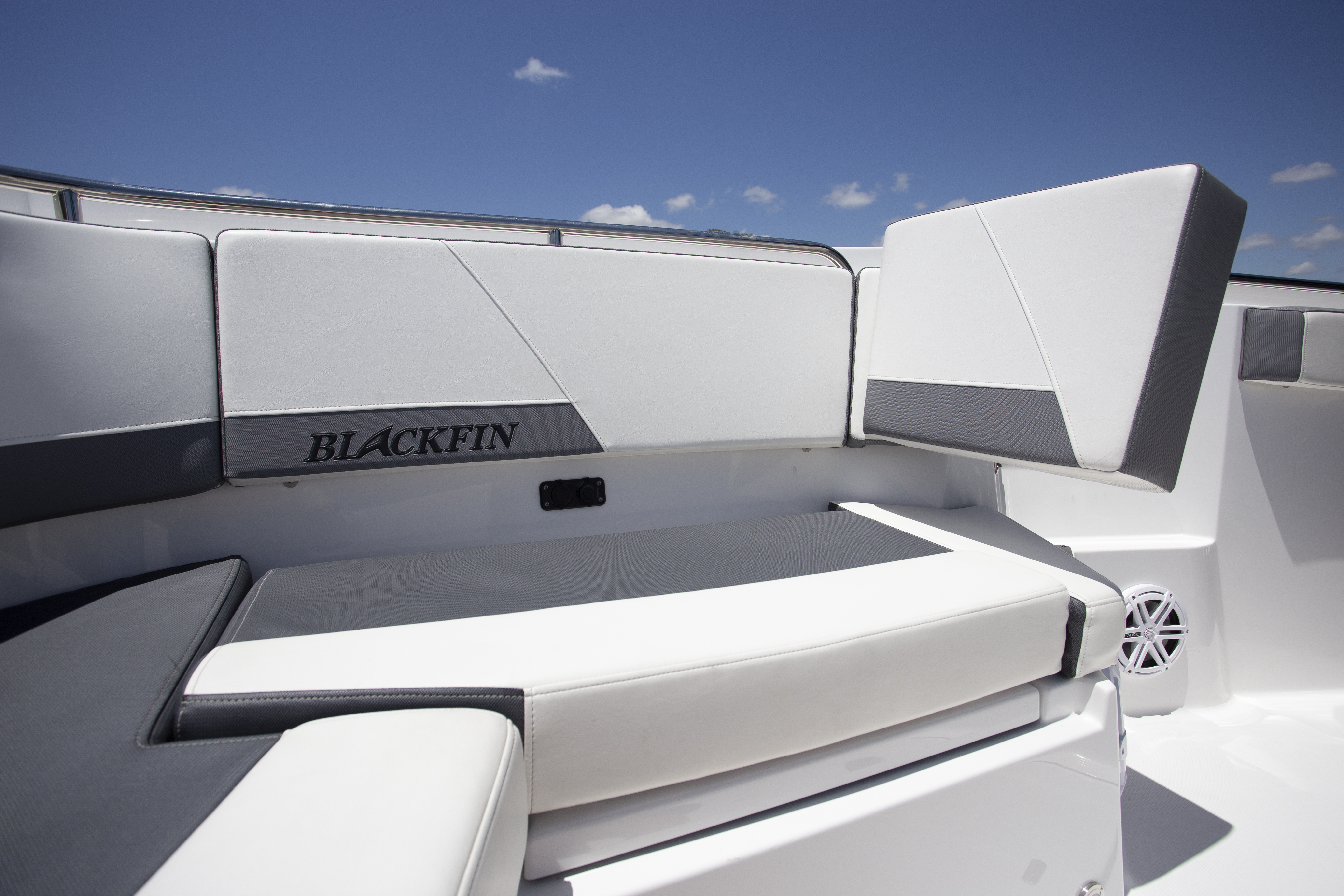 Boat Review - Blackfin 272CC