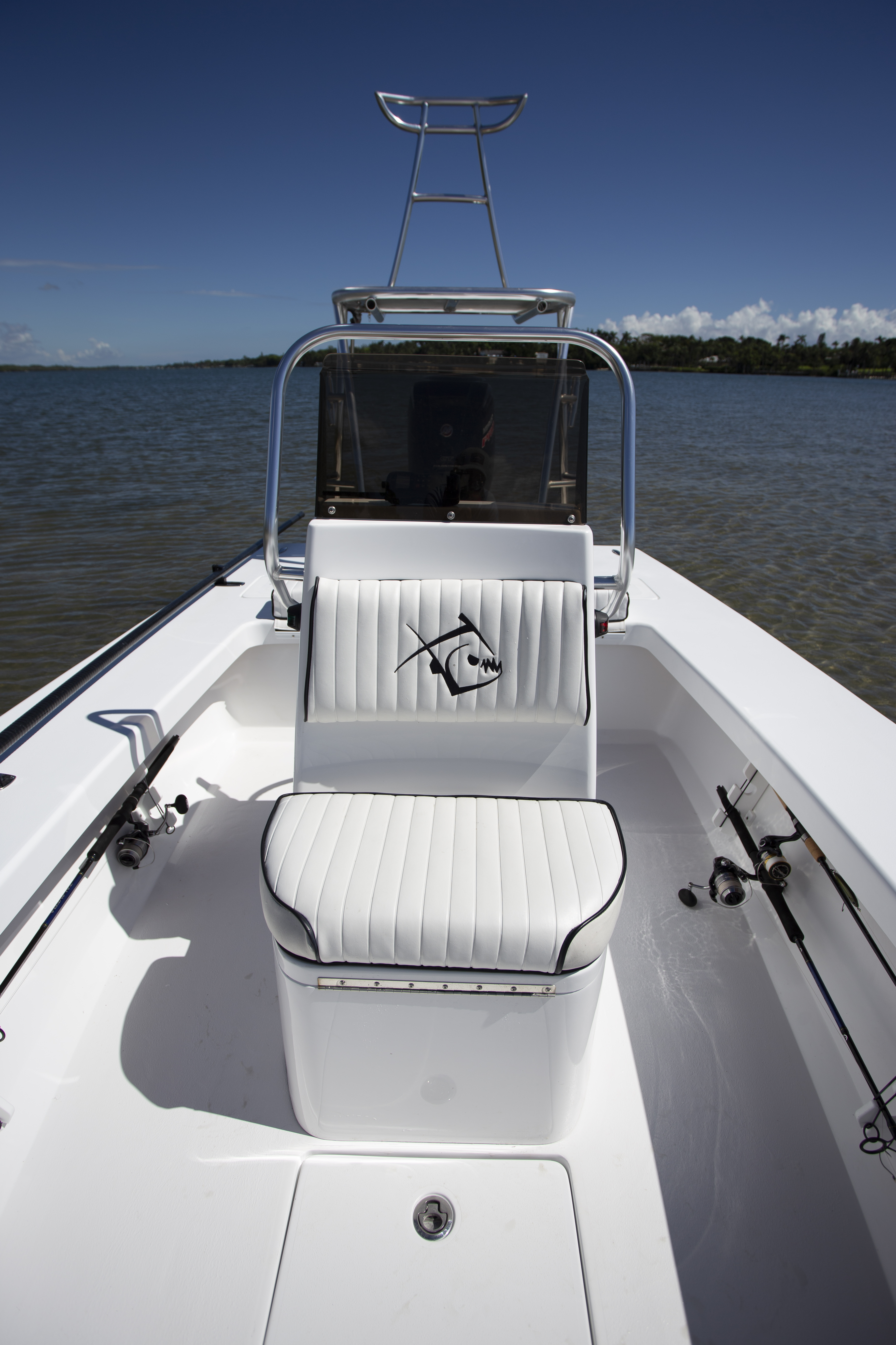 Boat Review - Piranha Magro 180