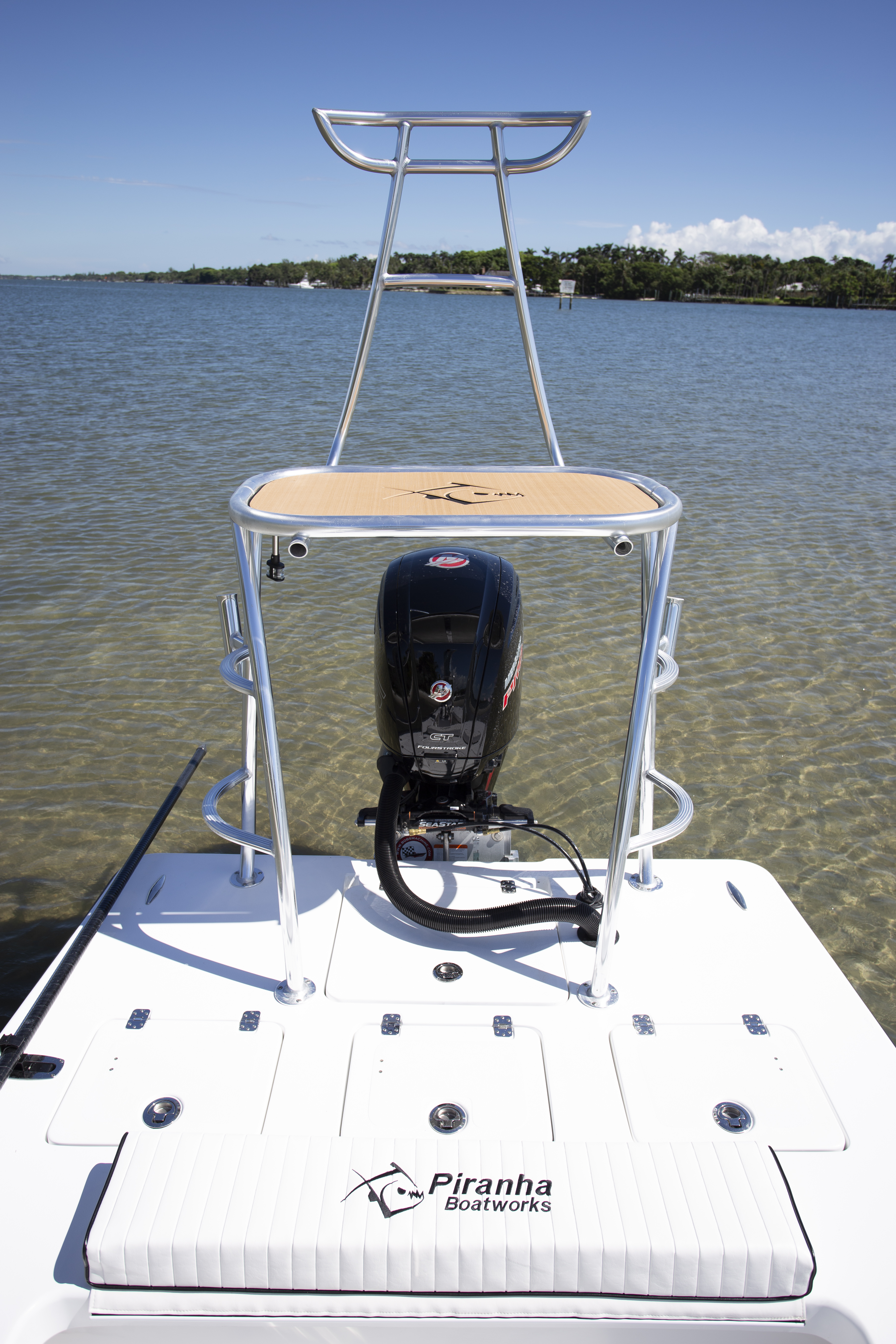 Boat Review - Piranha Magro 180