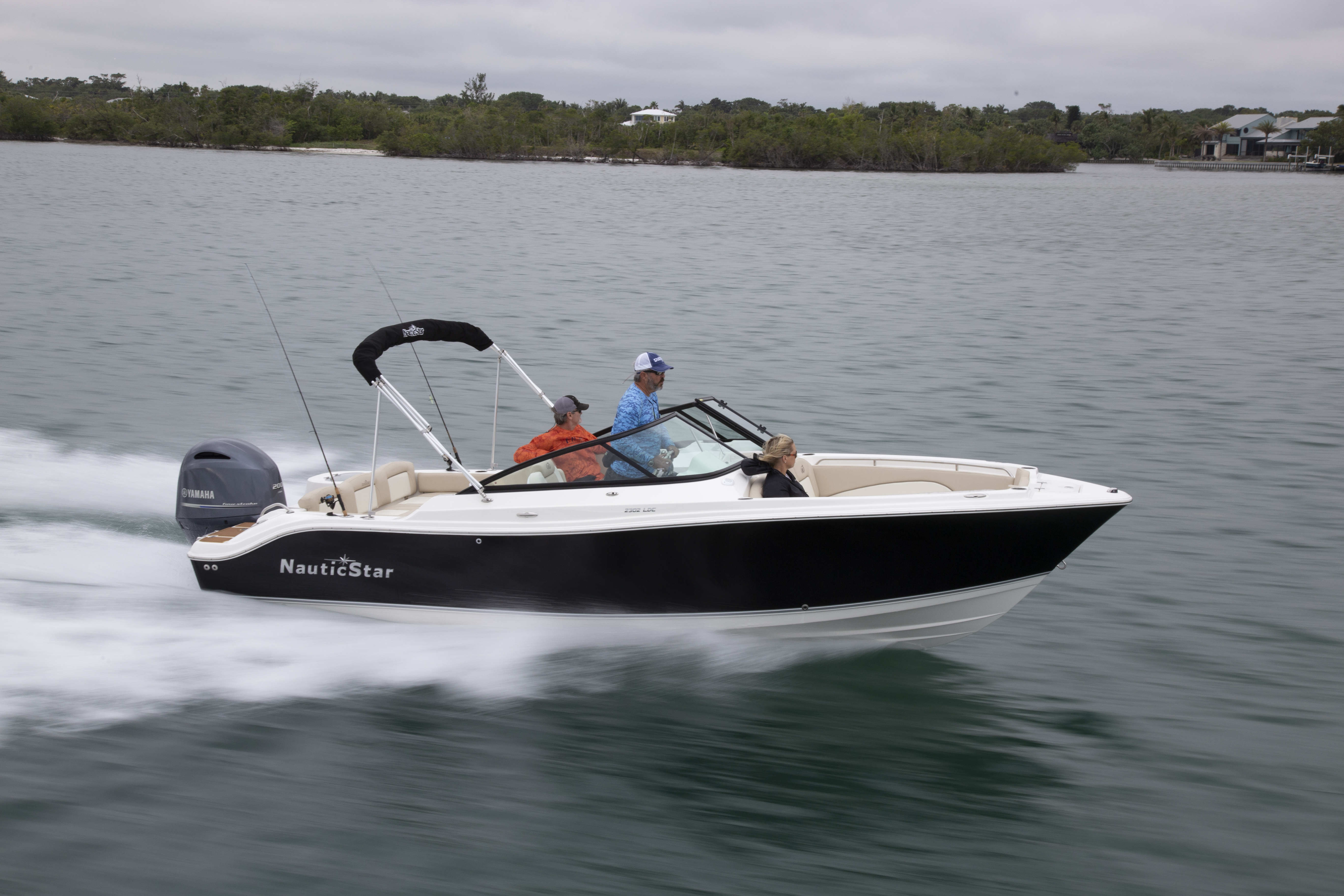 Boat Review - NauticStar 2302 LDC