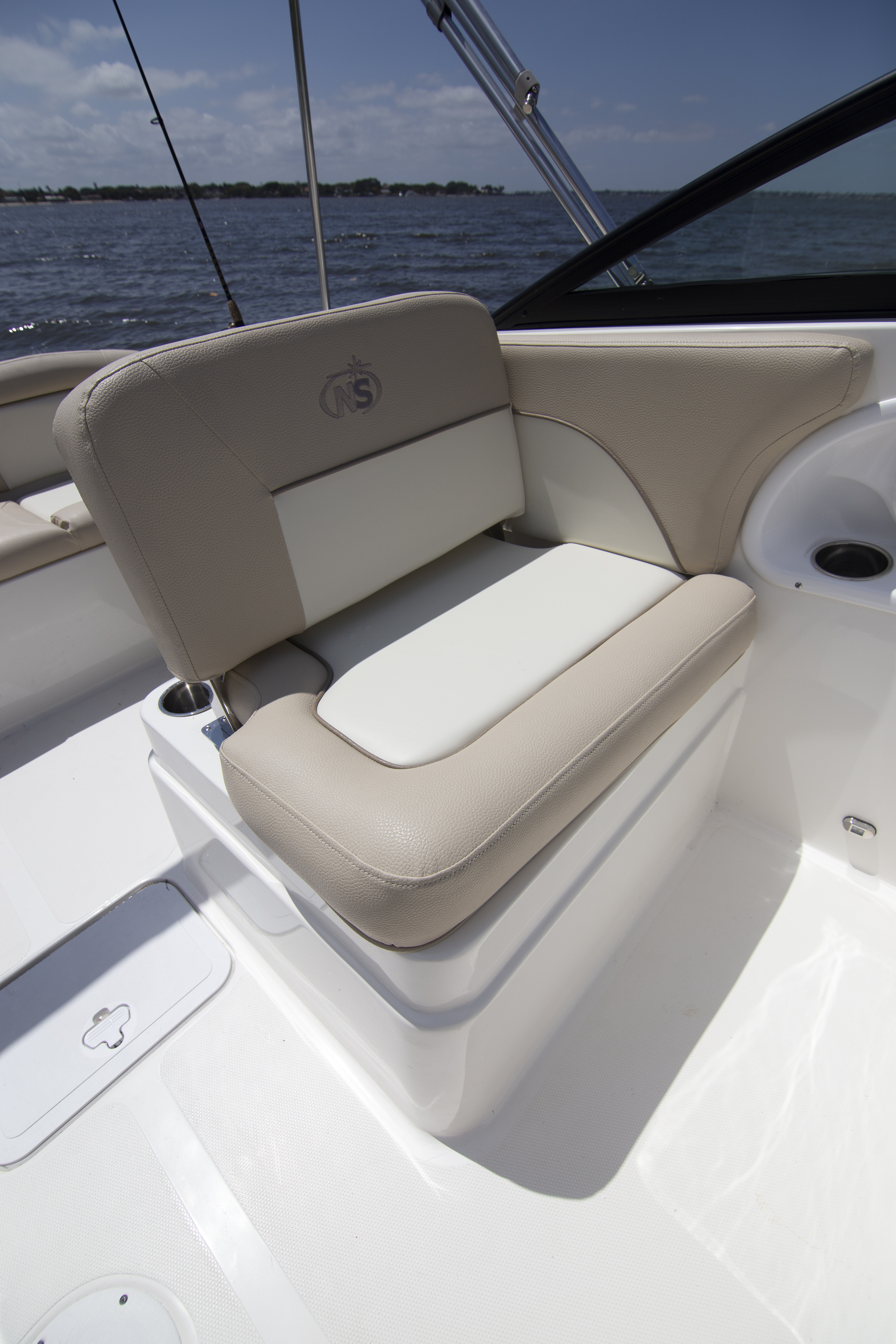 Boat Review - NauticStar 2302 LDC