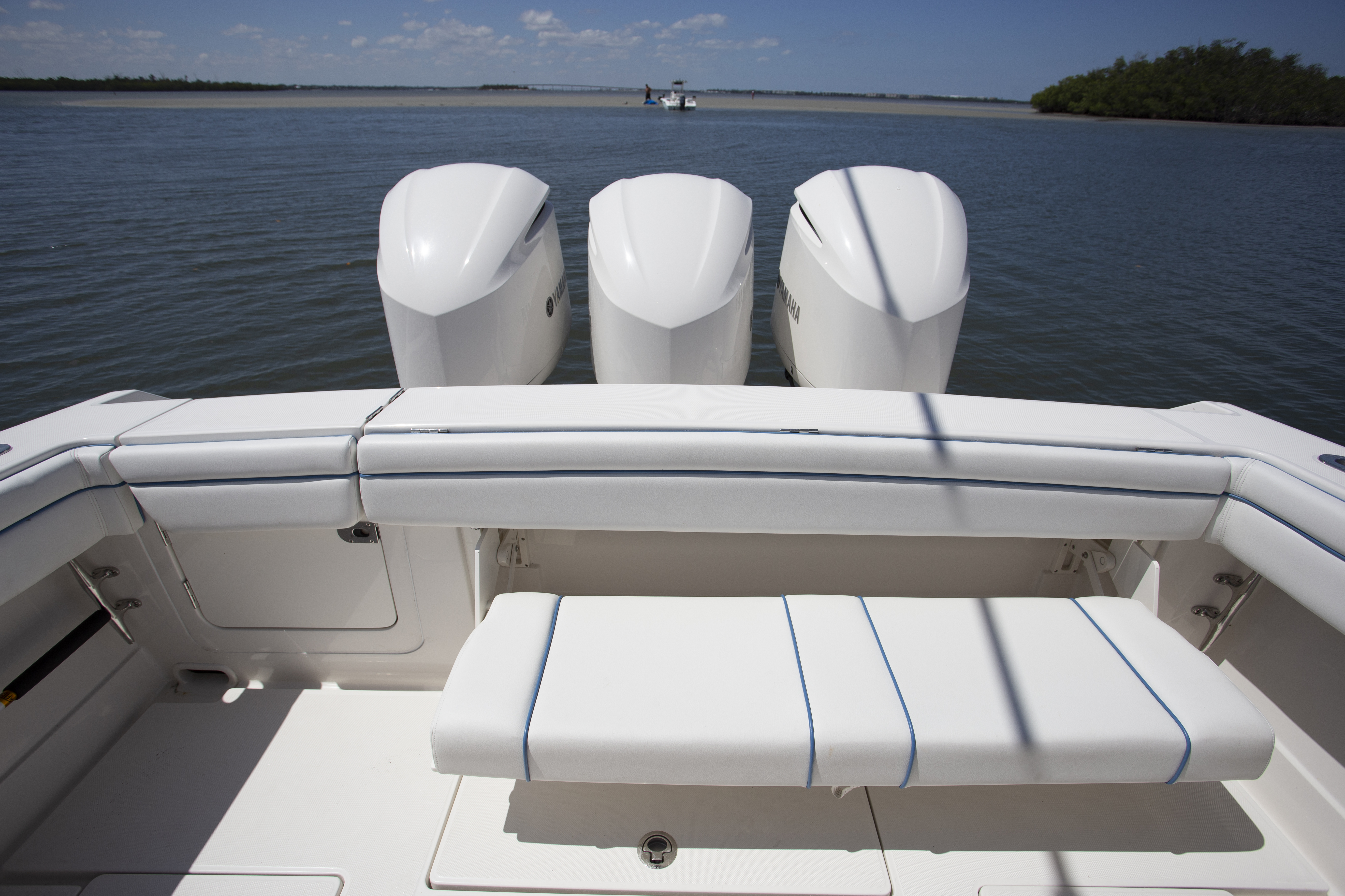 Boat Review - Jupiter 34 HFS
