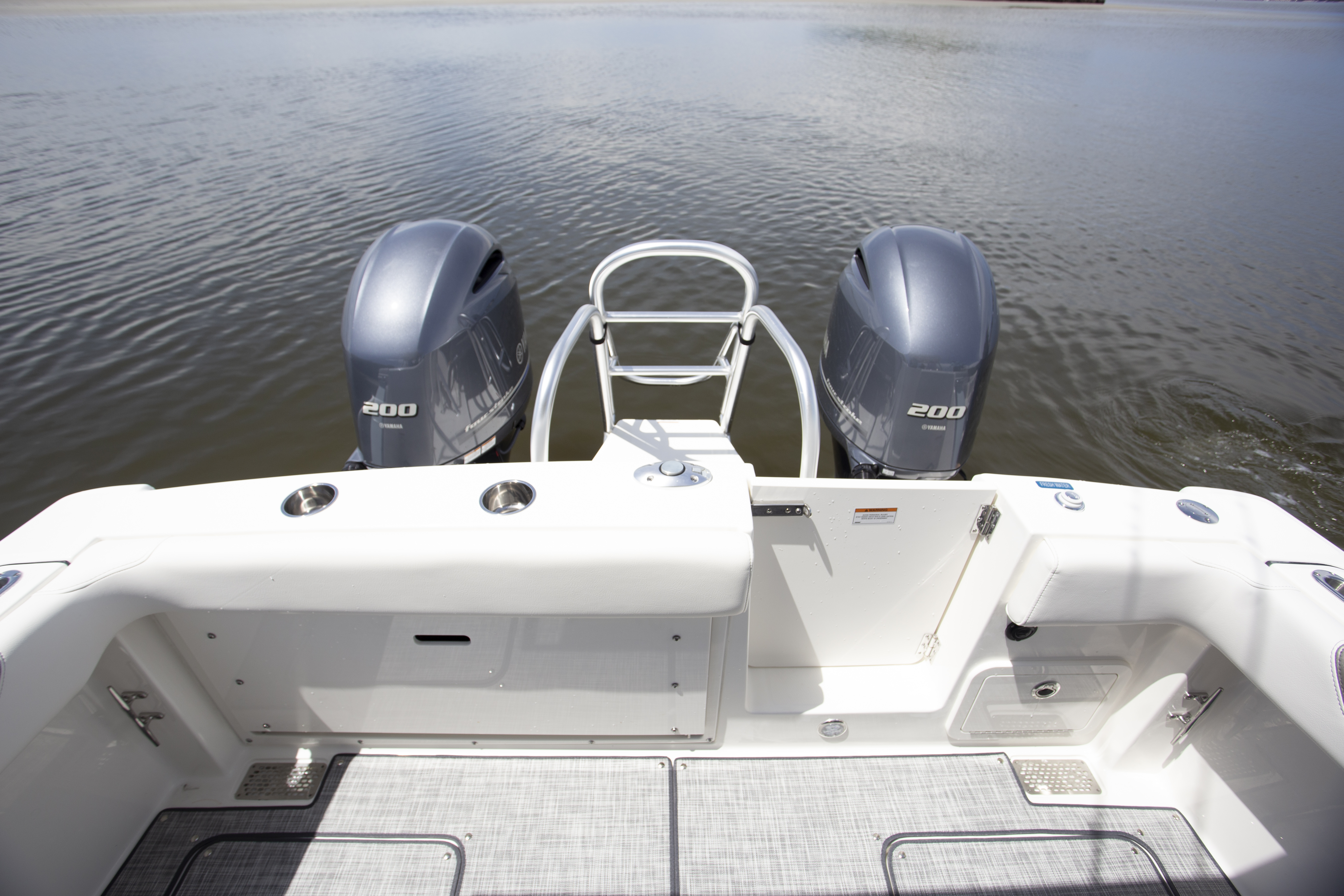 Boat Review - World Cat 280 DC-X