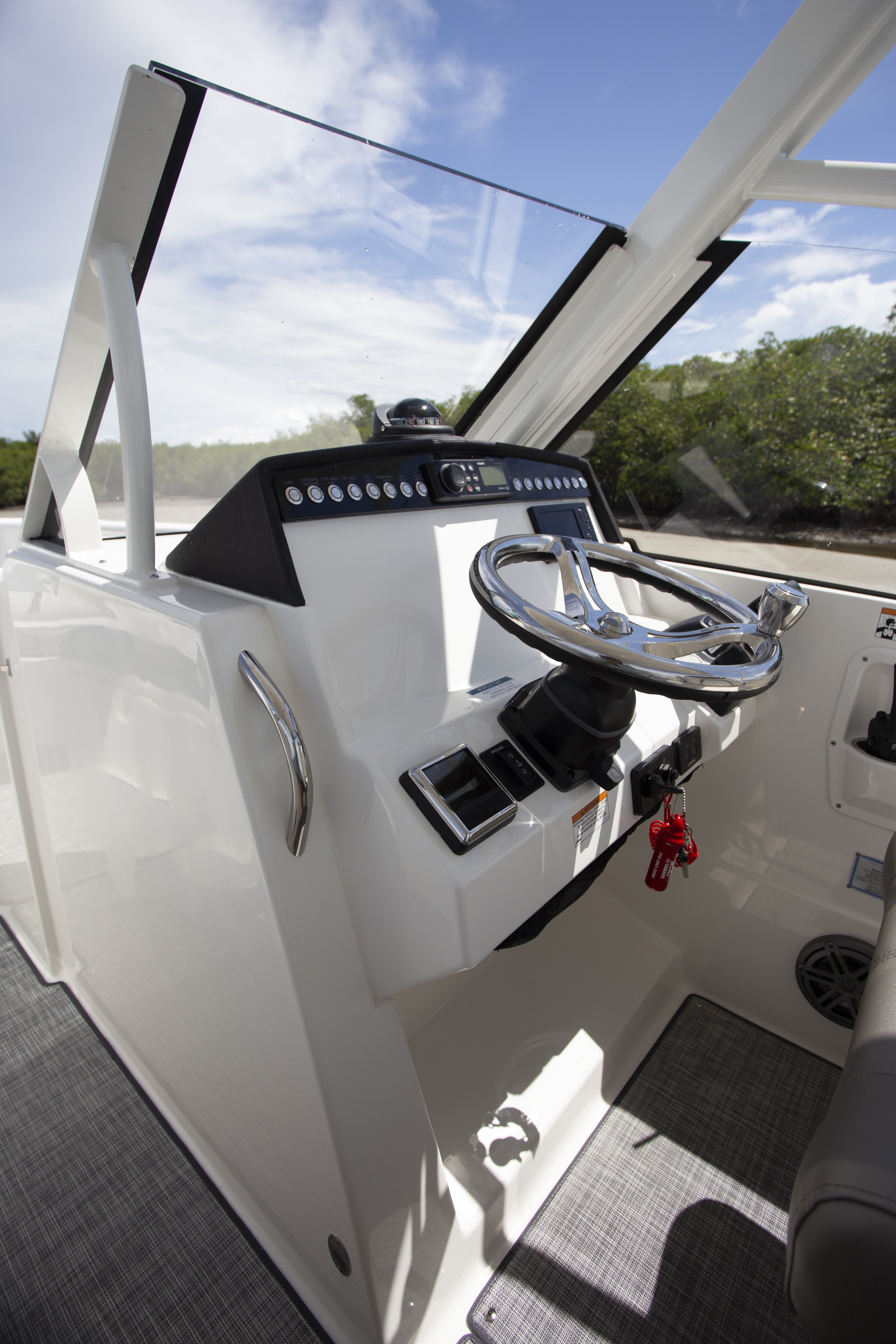 Boat Review - World Cat 280 DC-X