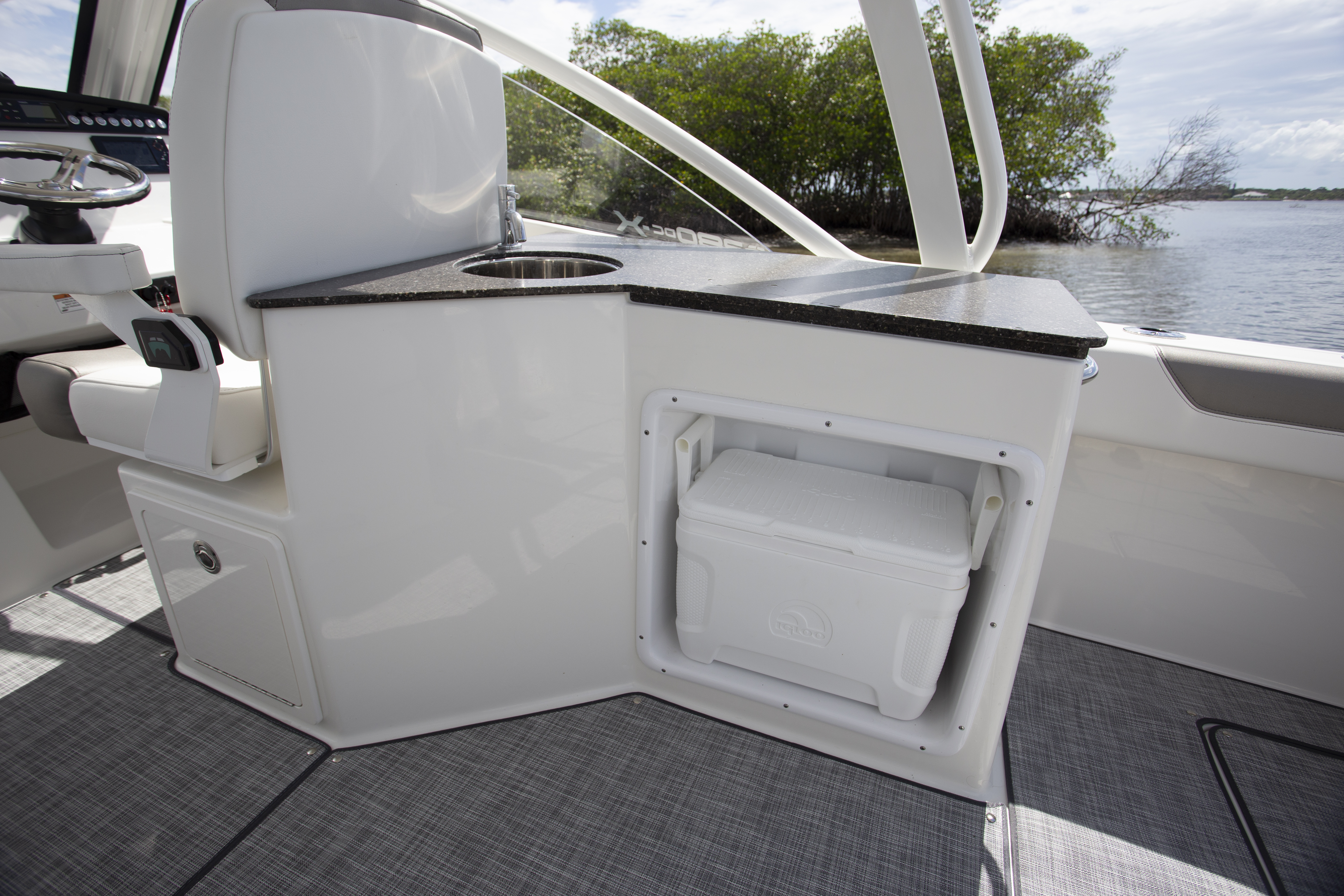 Boat Review - World Cat 280 DC-X
