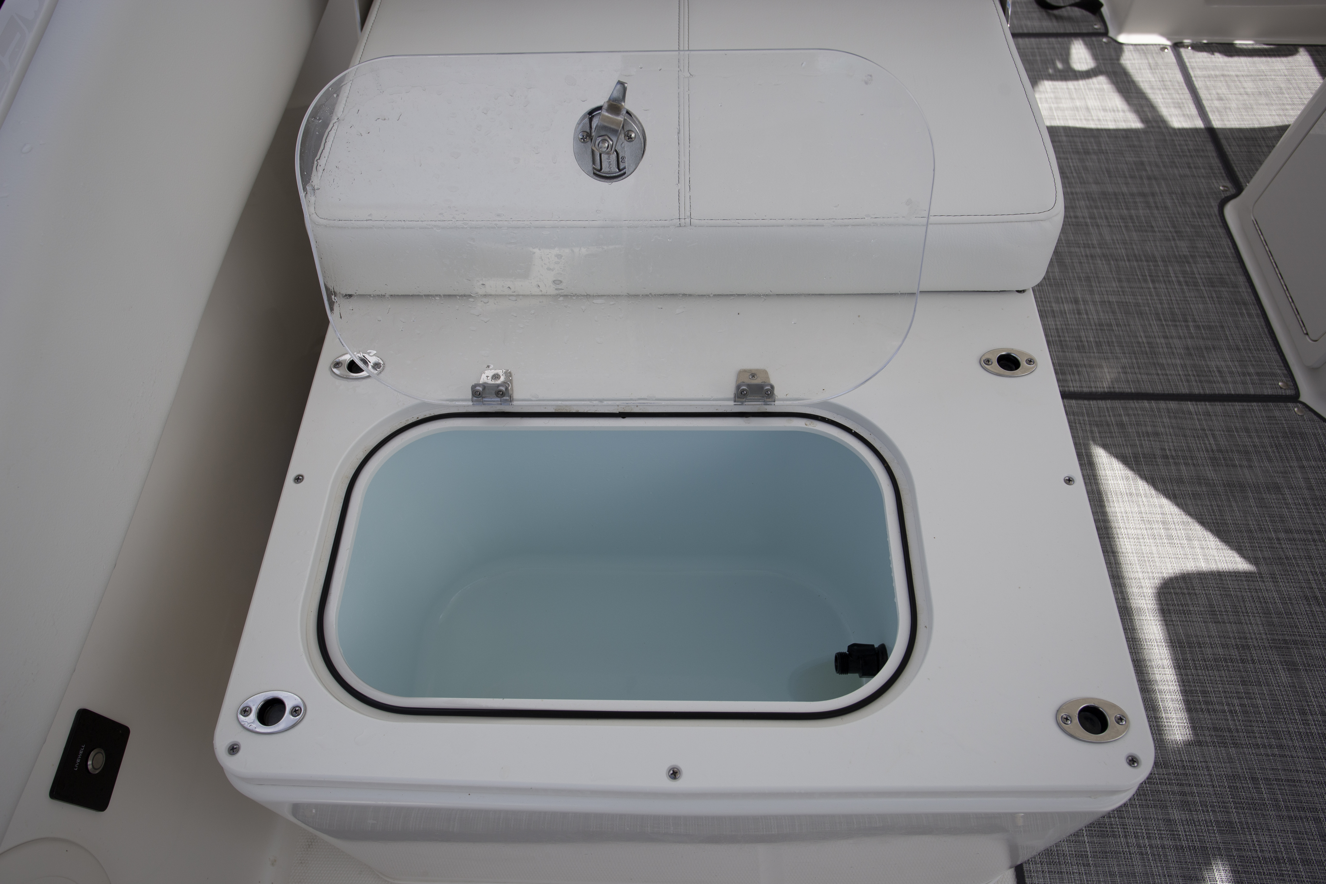 Boat Review - World Cat 280 DC-X