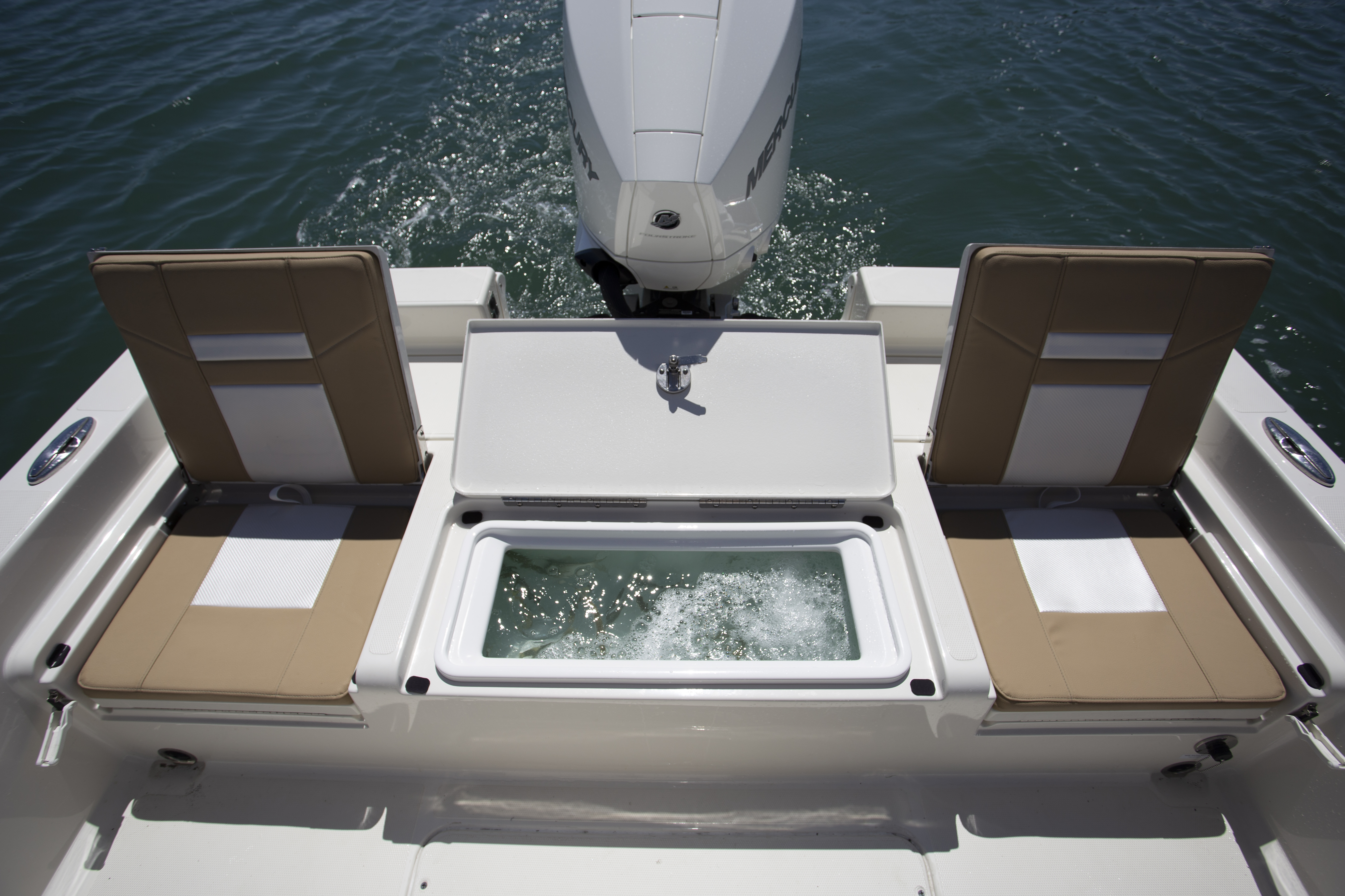 Boat Review - Ranger 2260 Bay