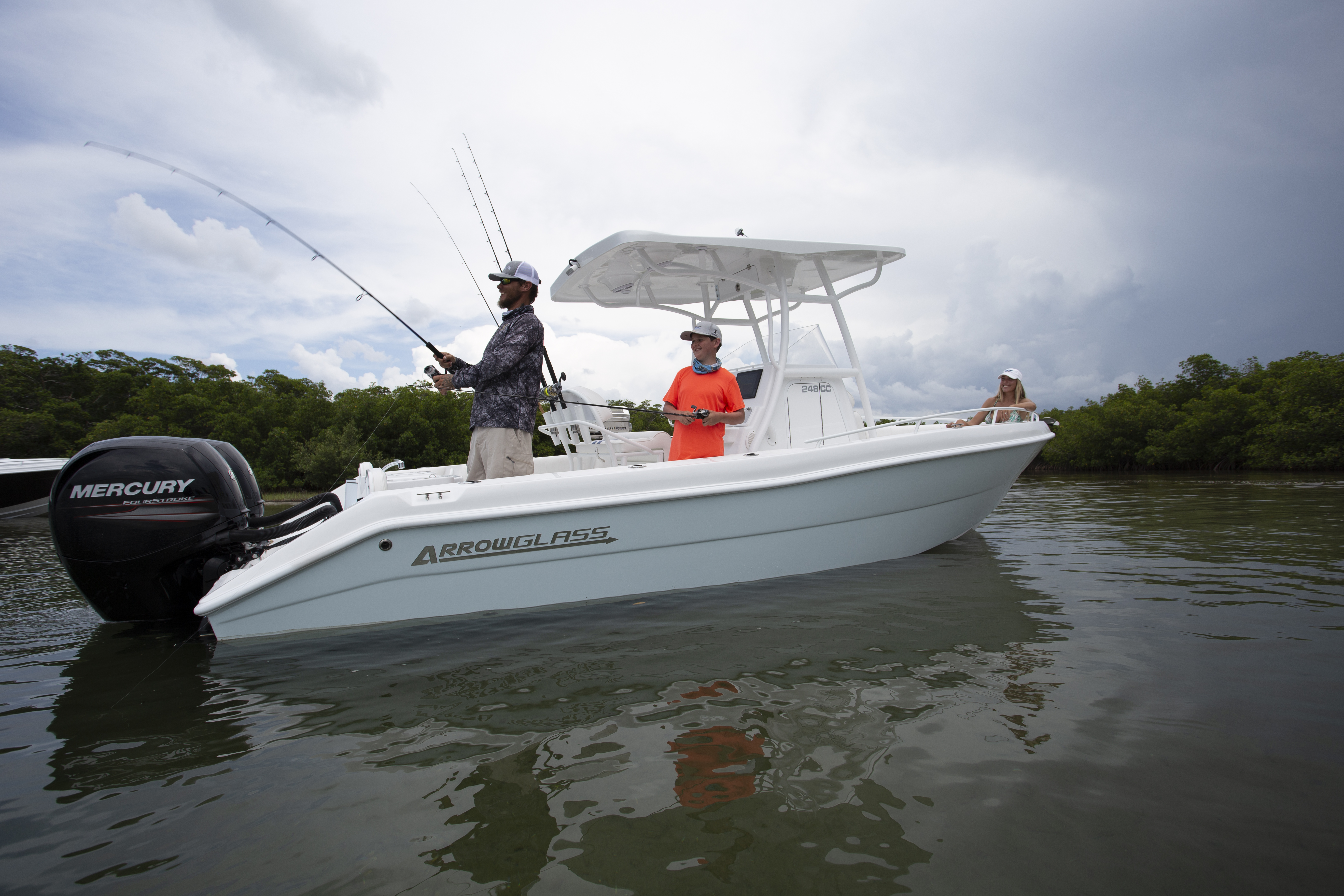 Boat Review - Arrowglass 248CC