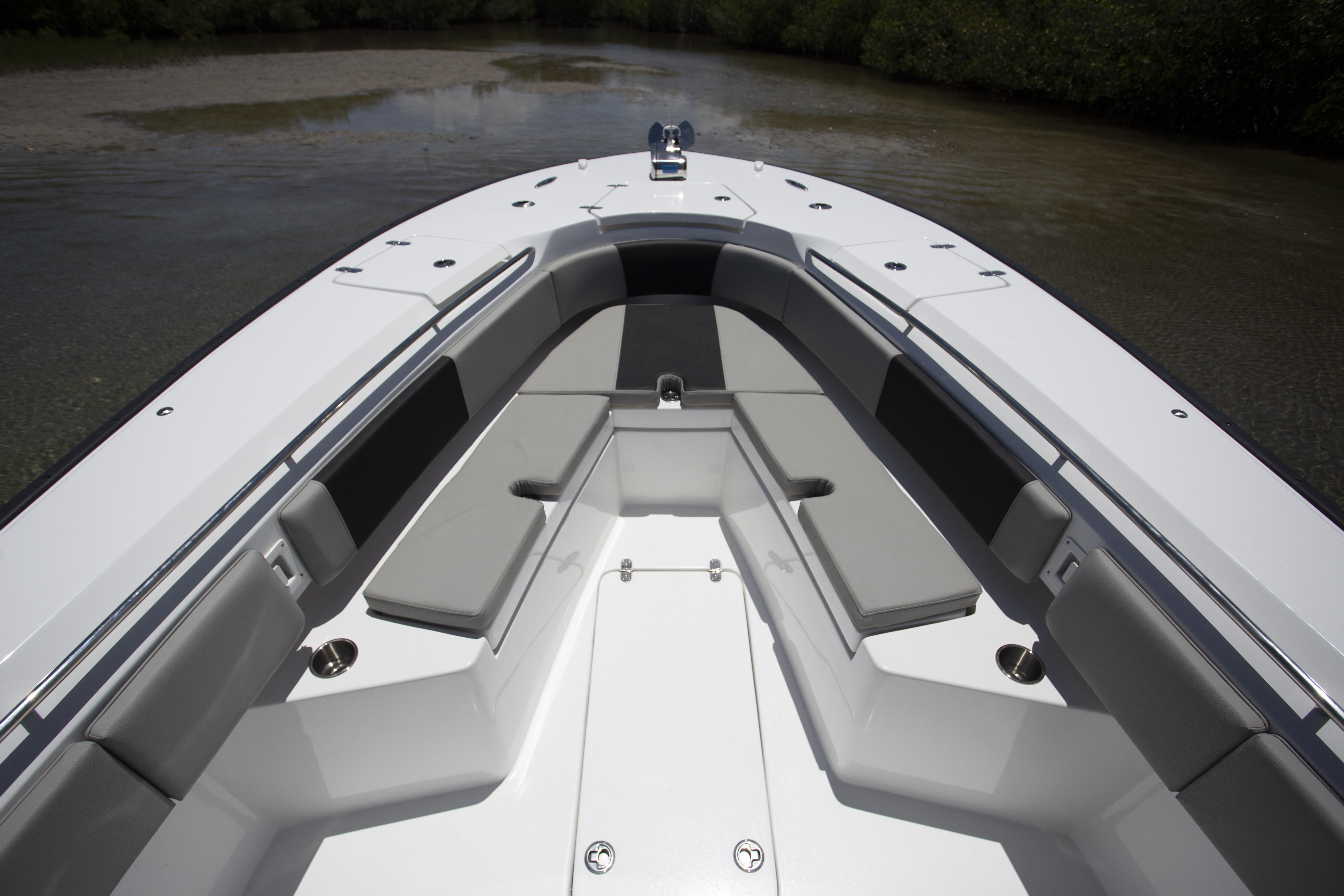 Boat Review - Cape Horn 32XS