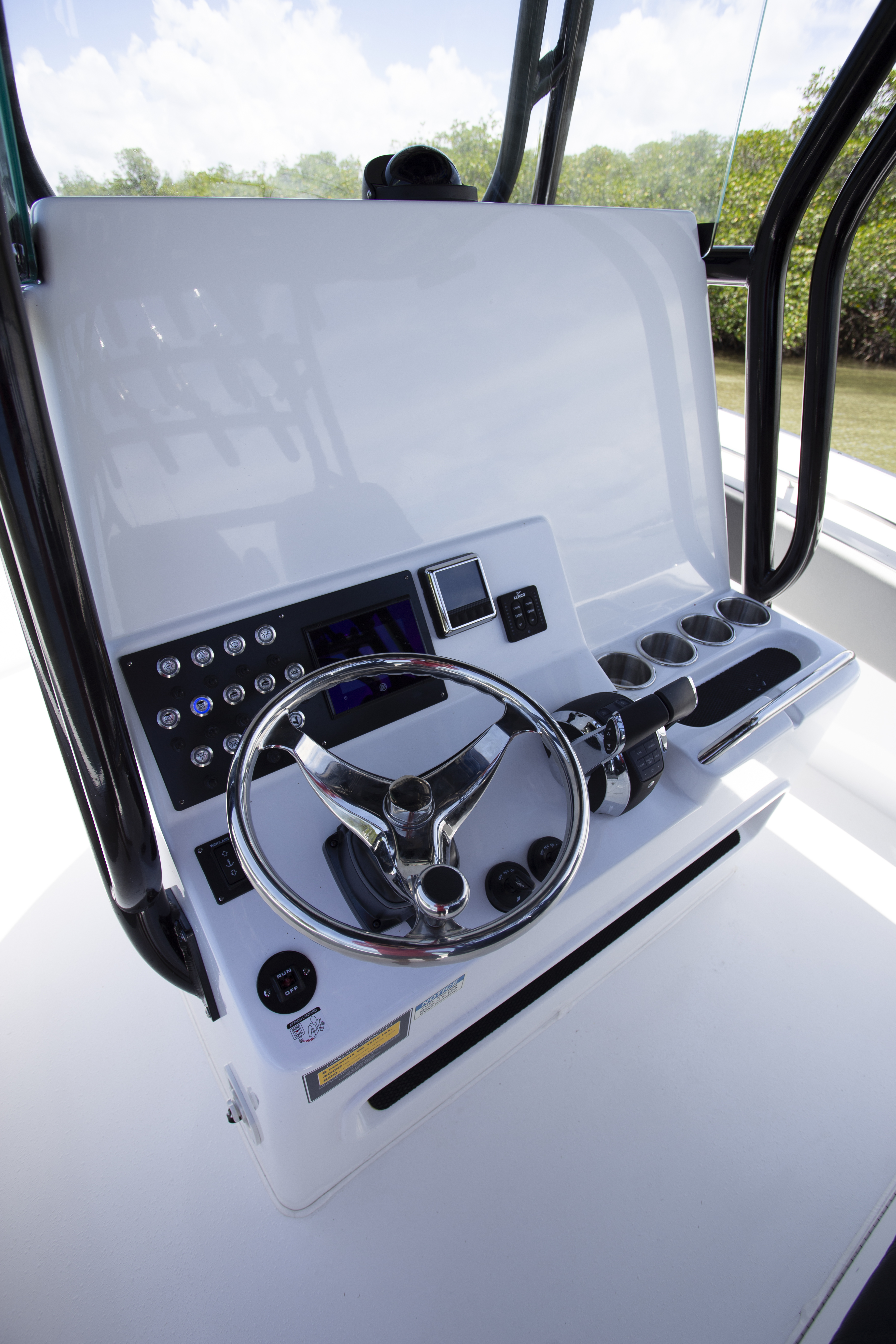 Boat Review - Cape Horn 32XS