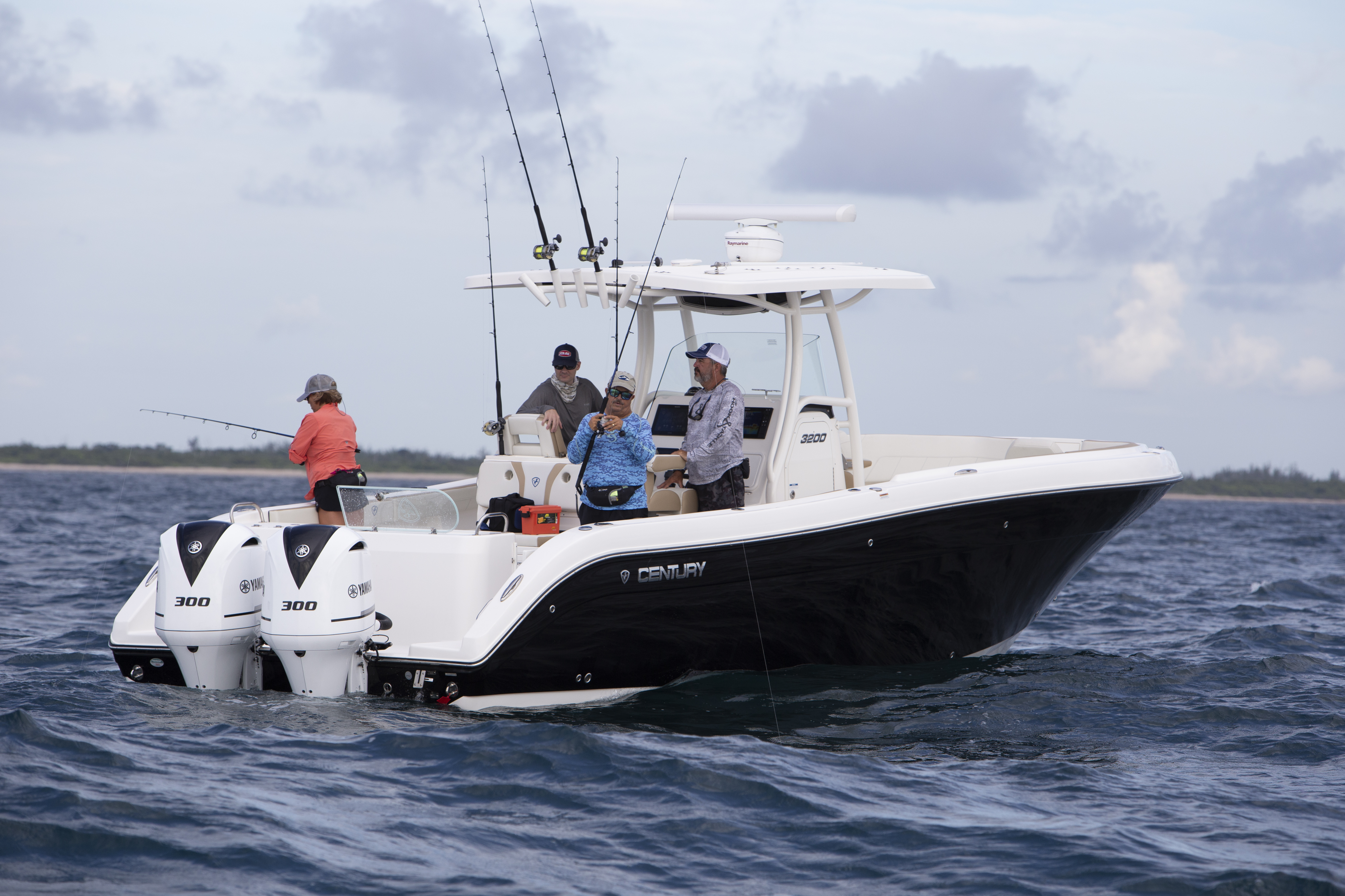 Boat Review - Century 3200