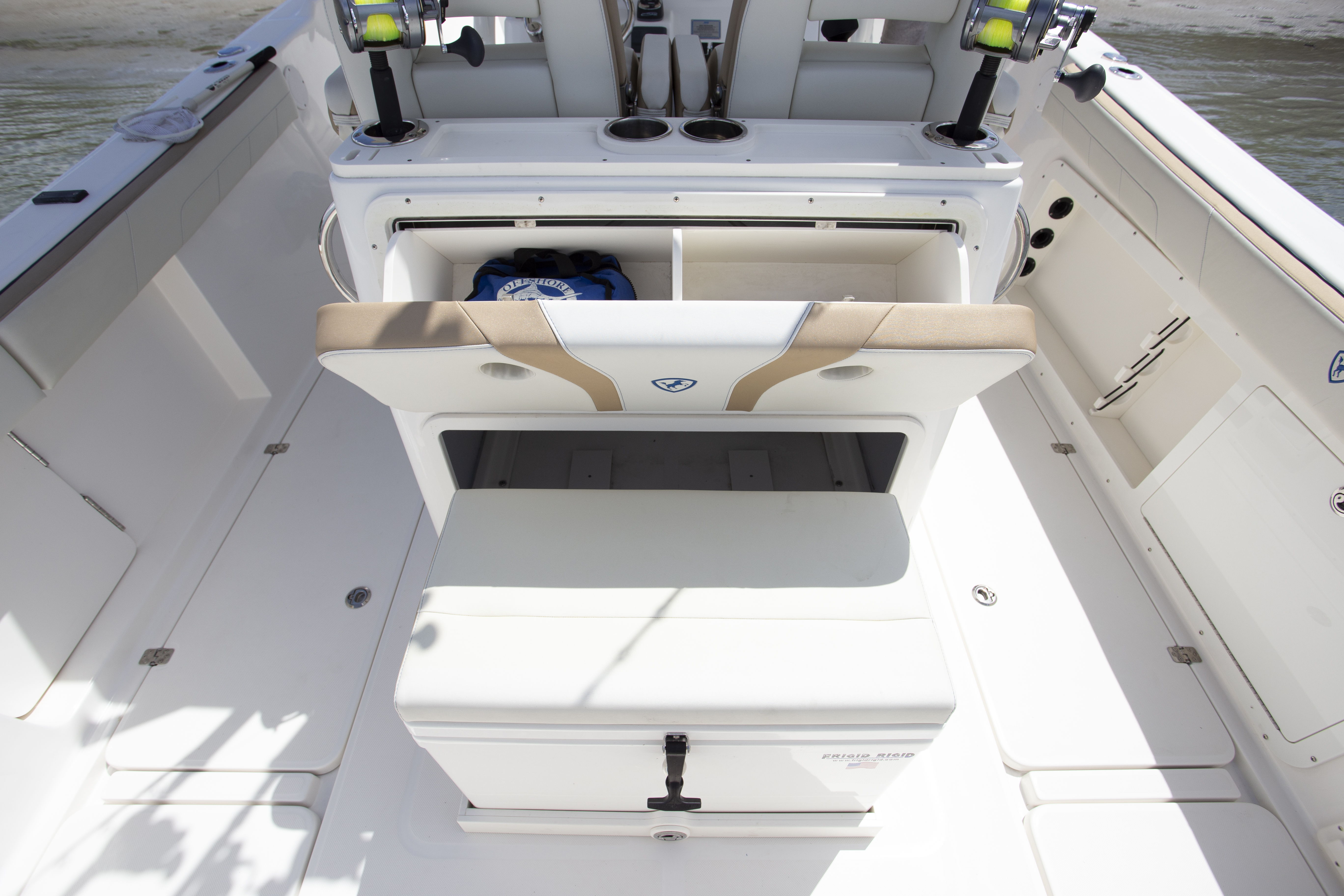 Boat Review - Century 3200