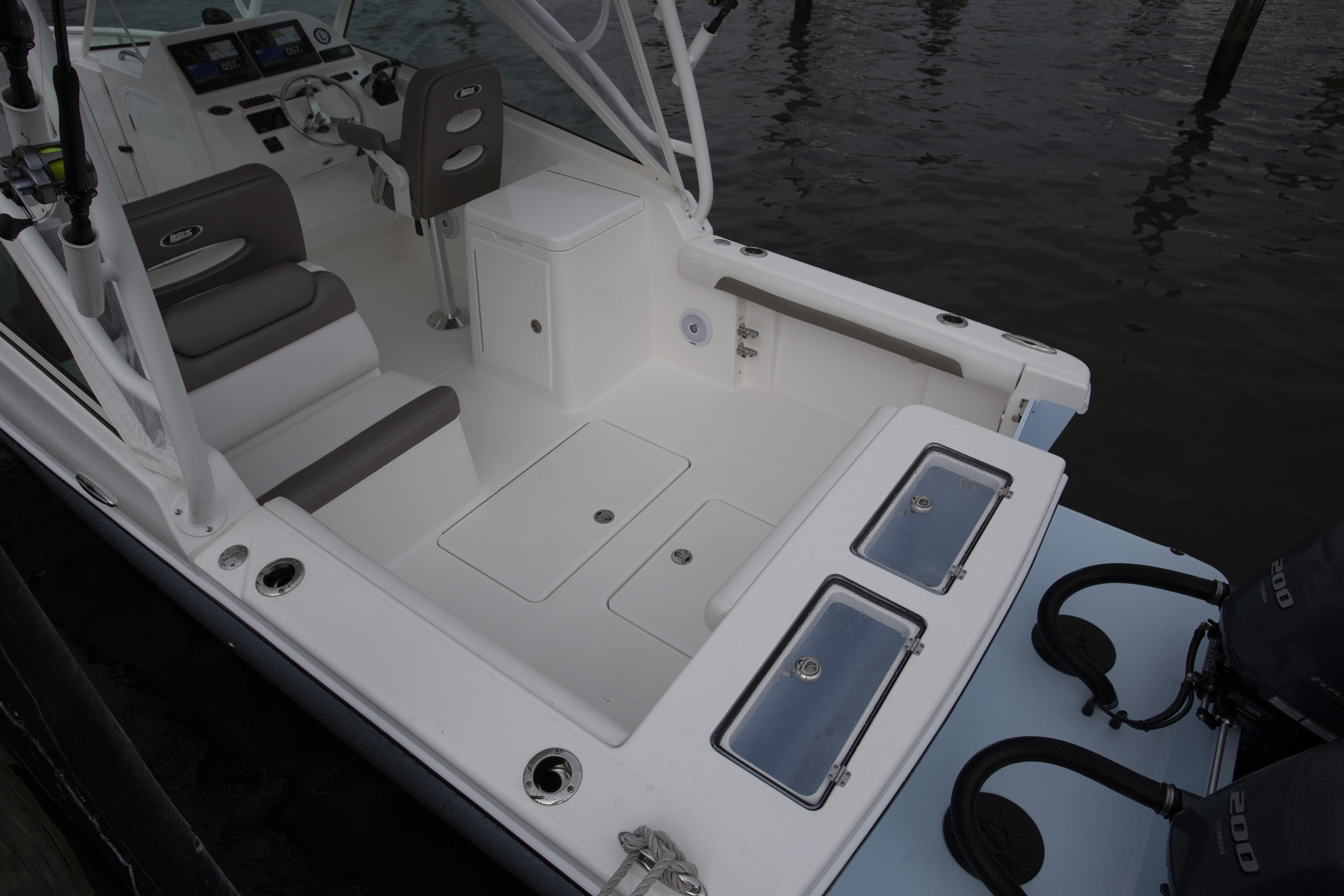 Boat Review - Albemarle 27 Dual Console