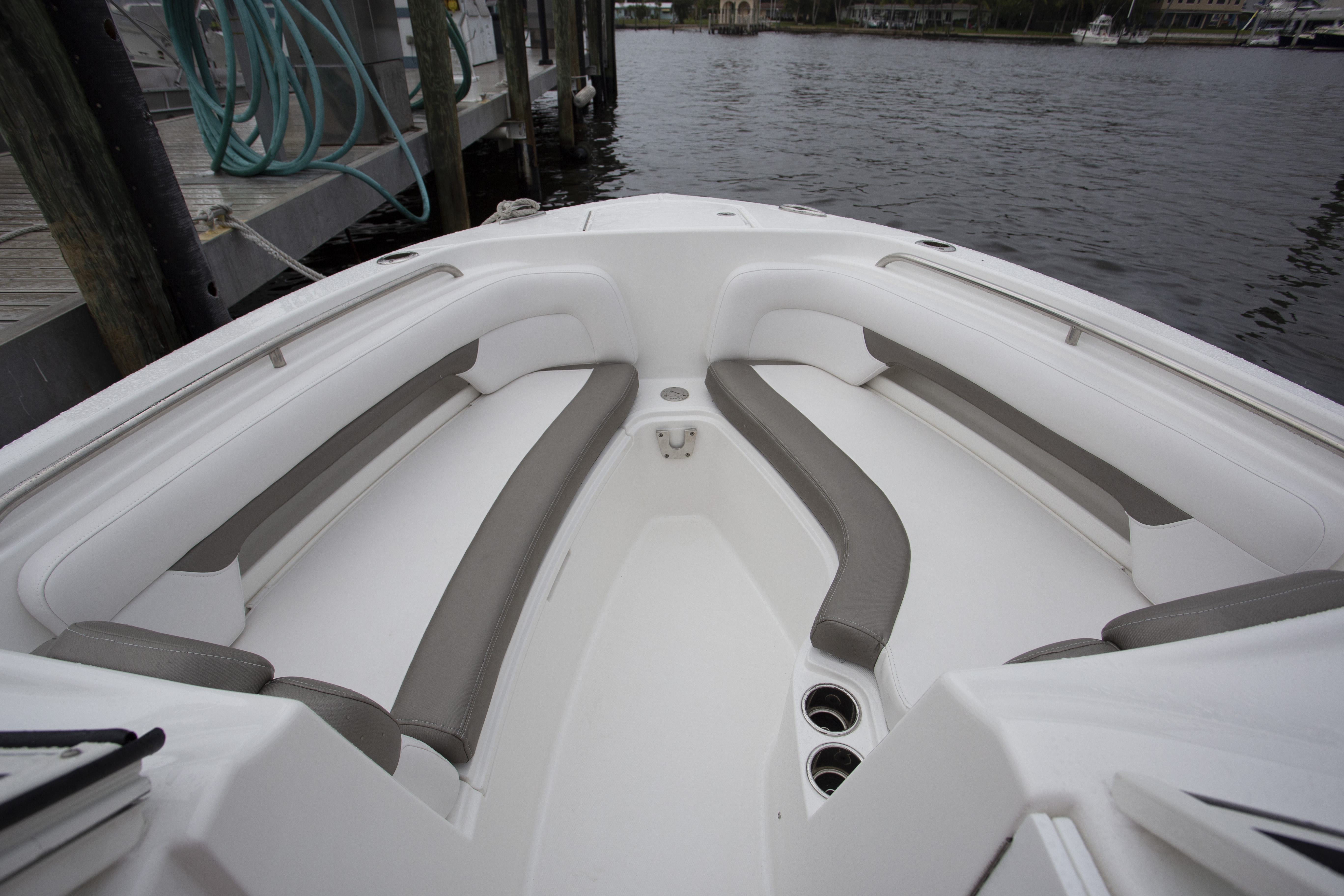 Boat Review - Albemarle 27 Dual Console