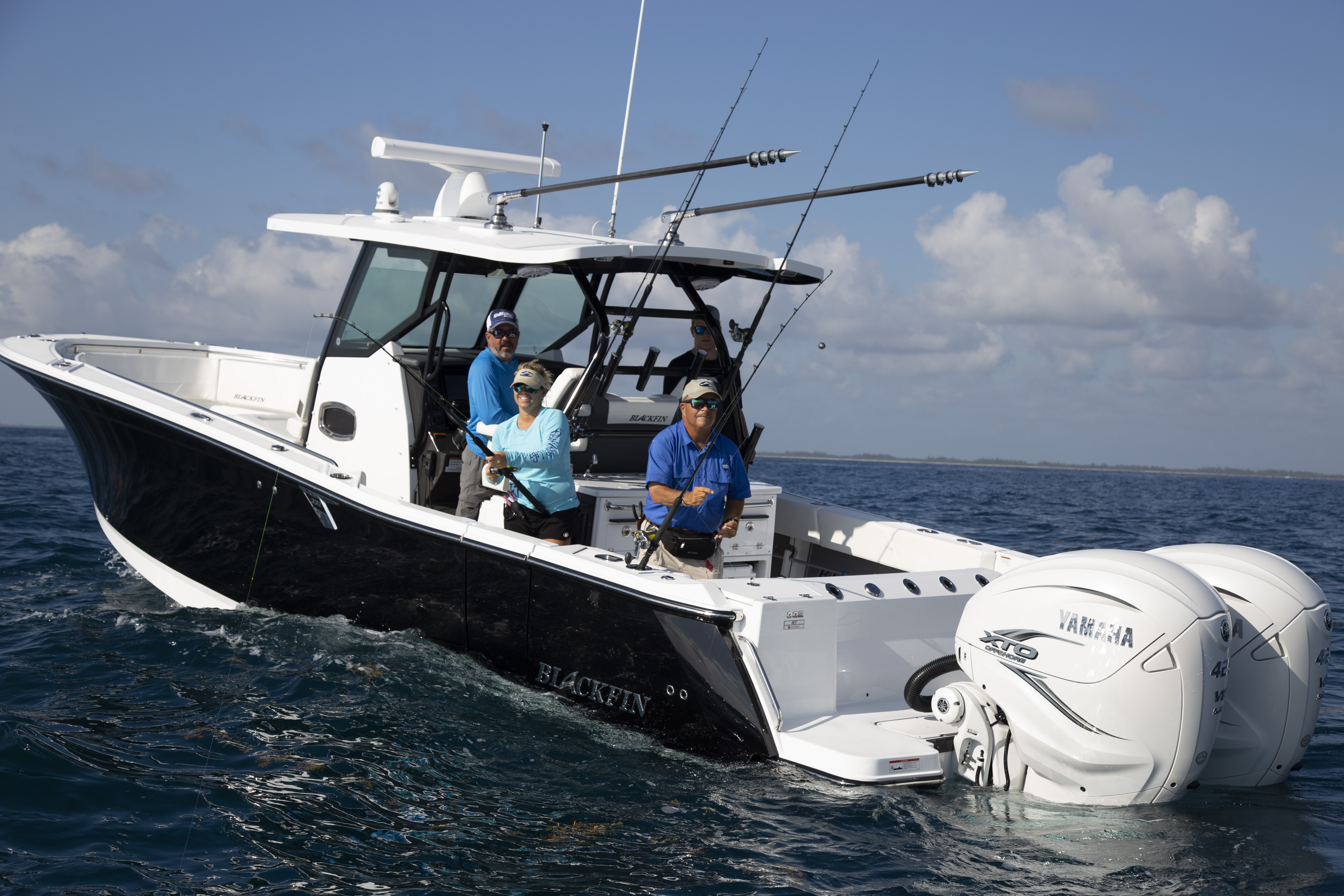 Boat Review - Blackfin 332CC