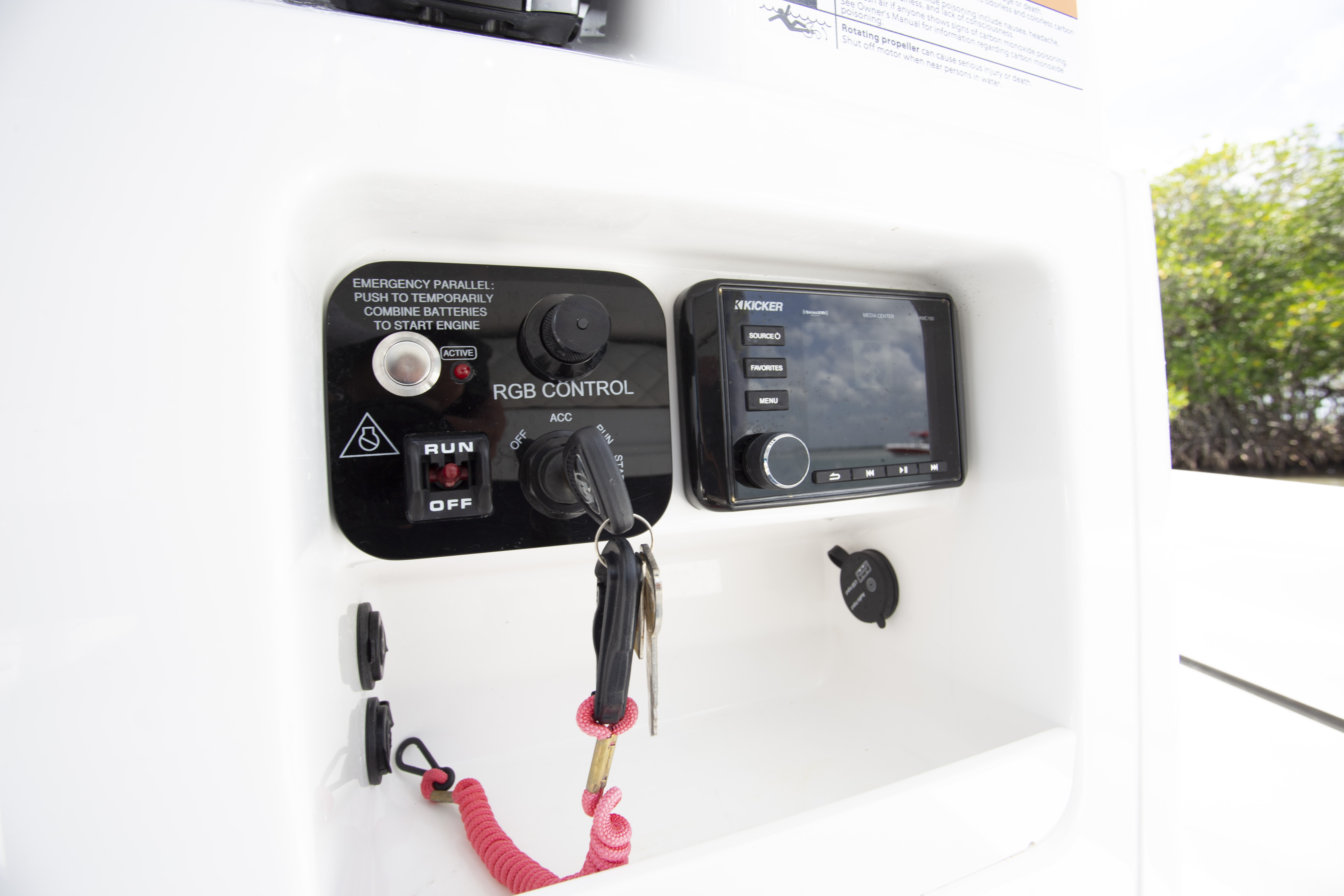 Boat Review - Caymas 26HB