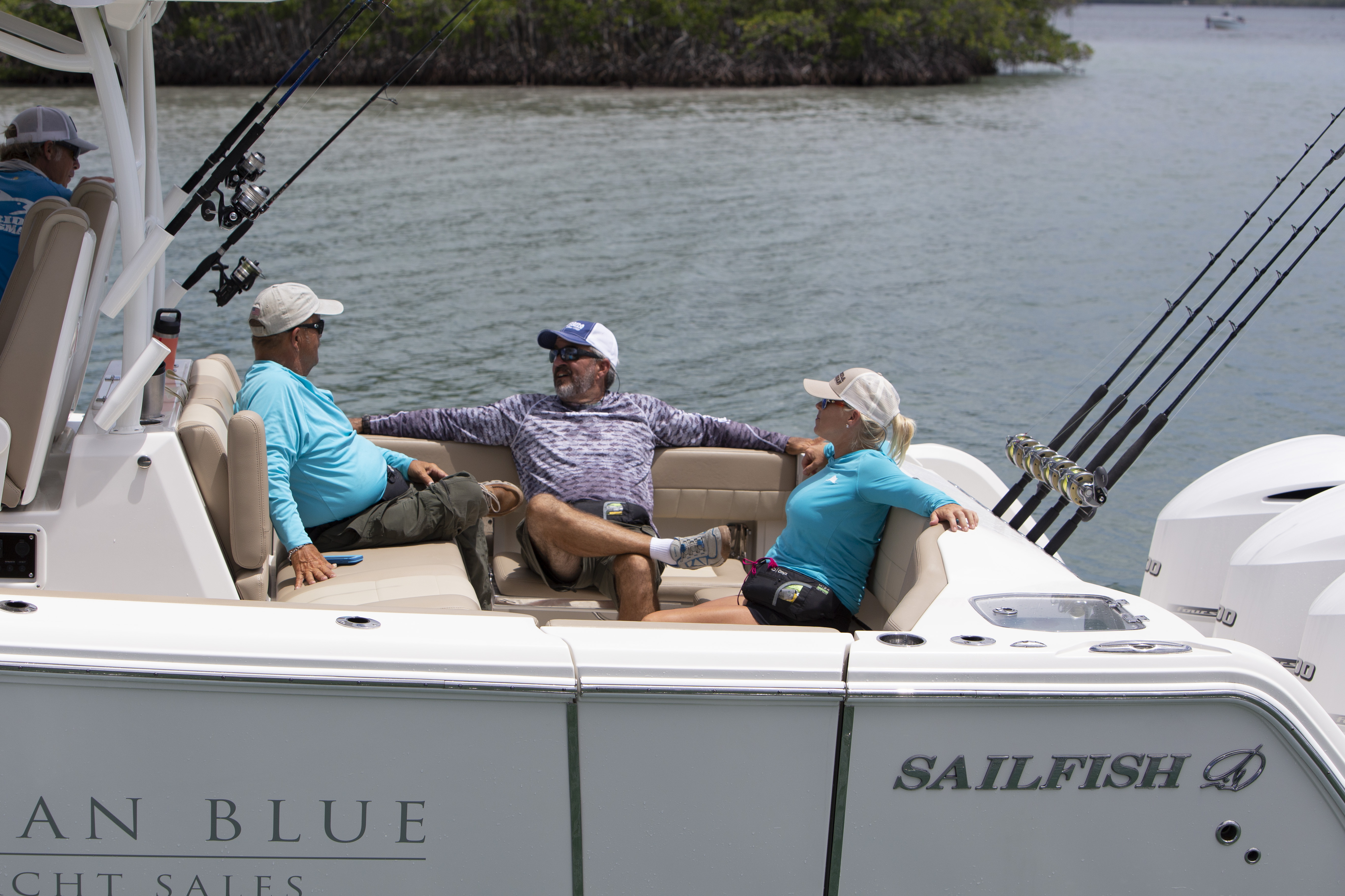 Boat Review - Sailfish 360 CC Elite
