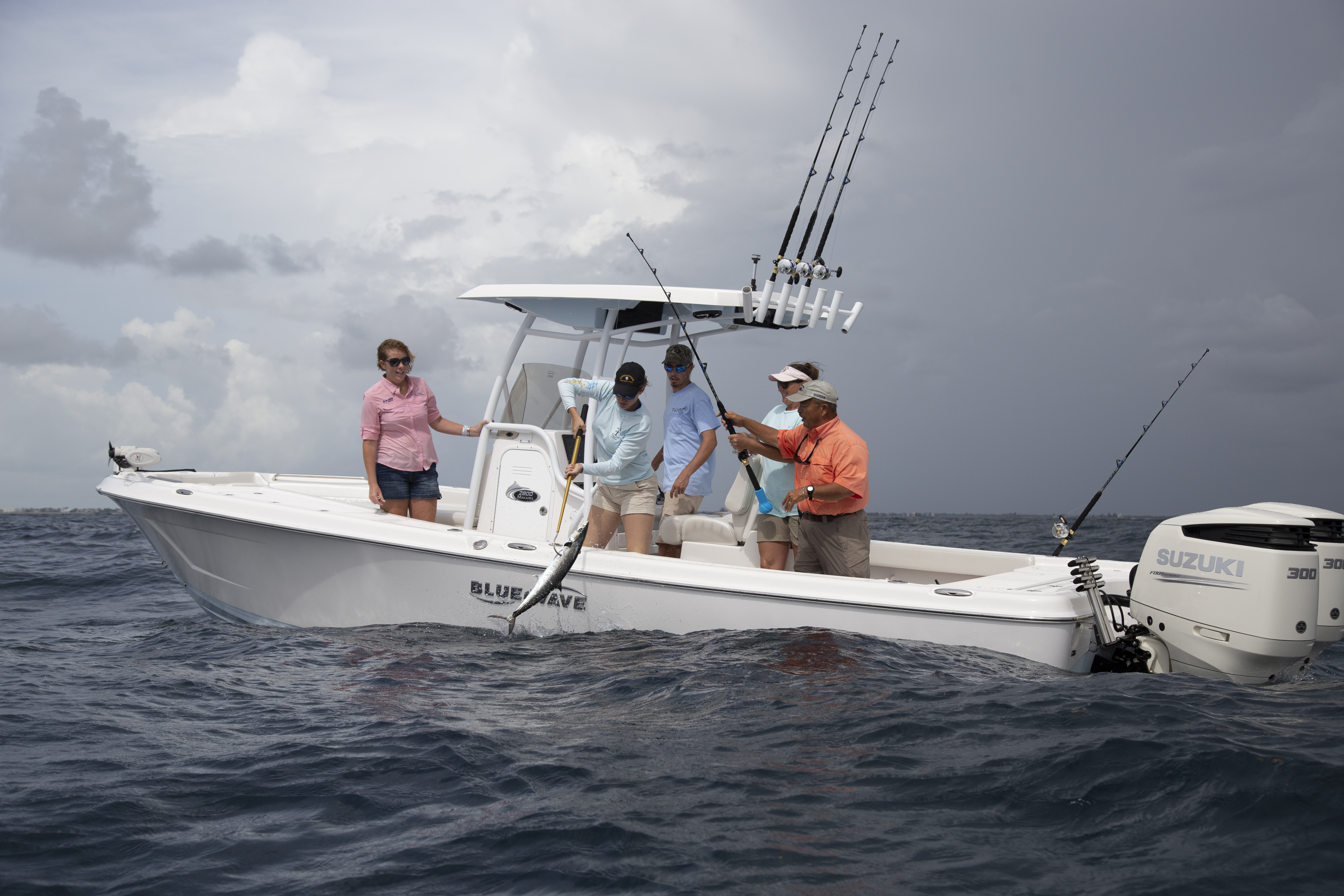 Boat Review - Blue Wave 2800 Makaira