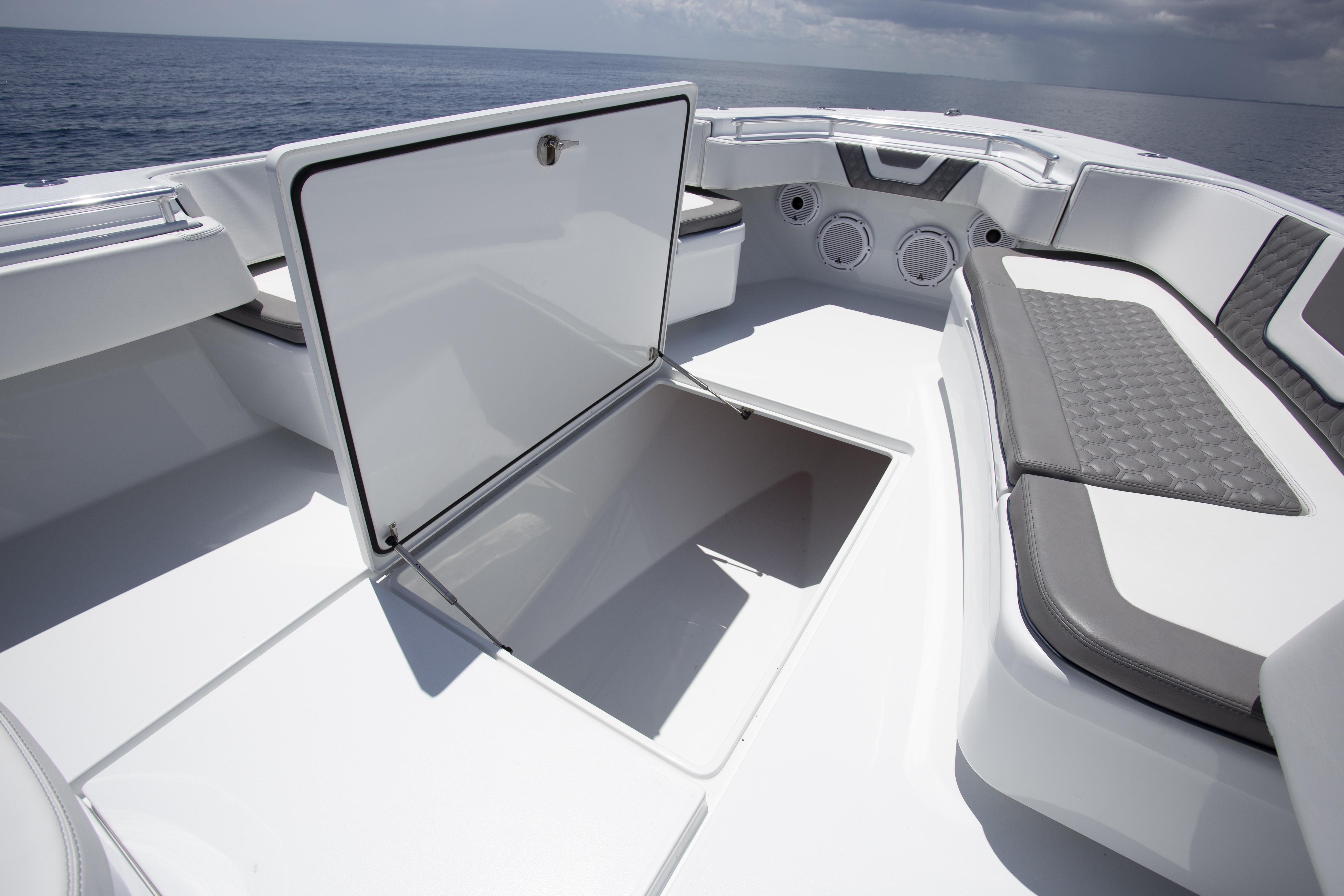 Boat Review - Contender 44ST