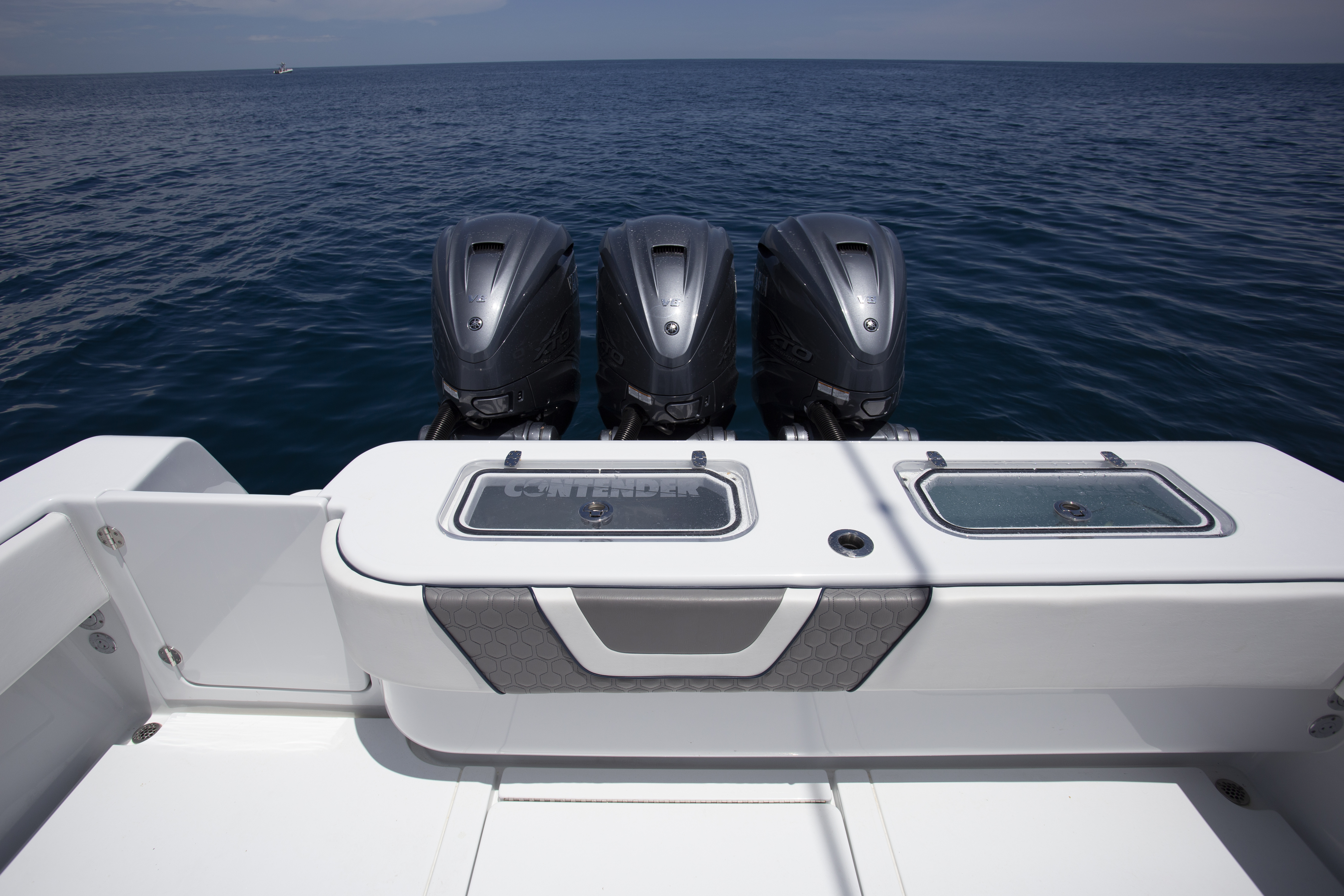 Boat Review - Contender 44ST