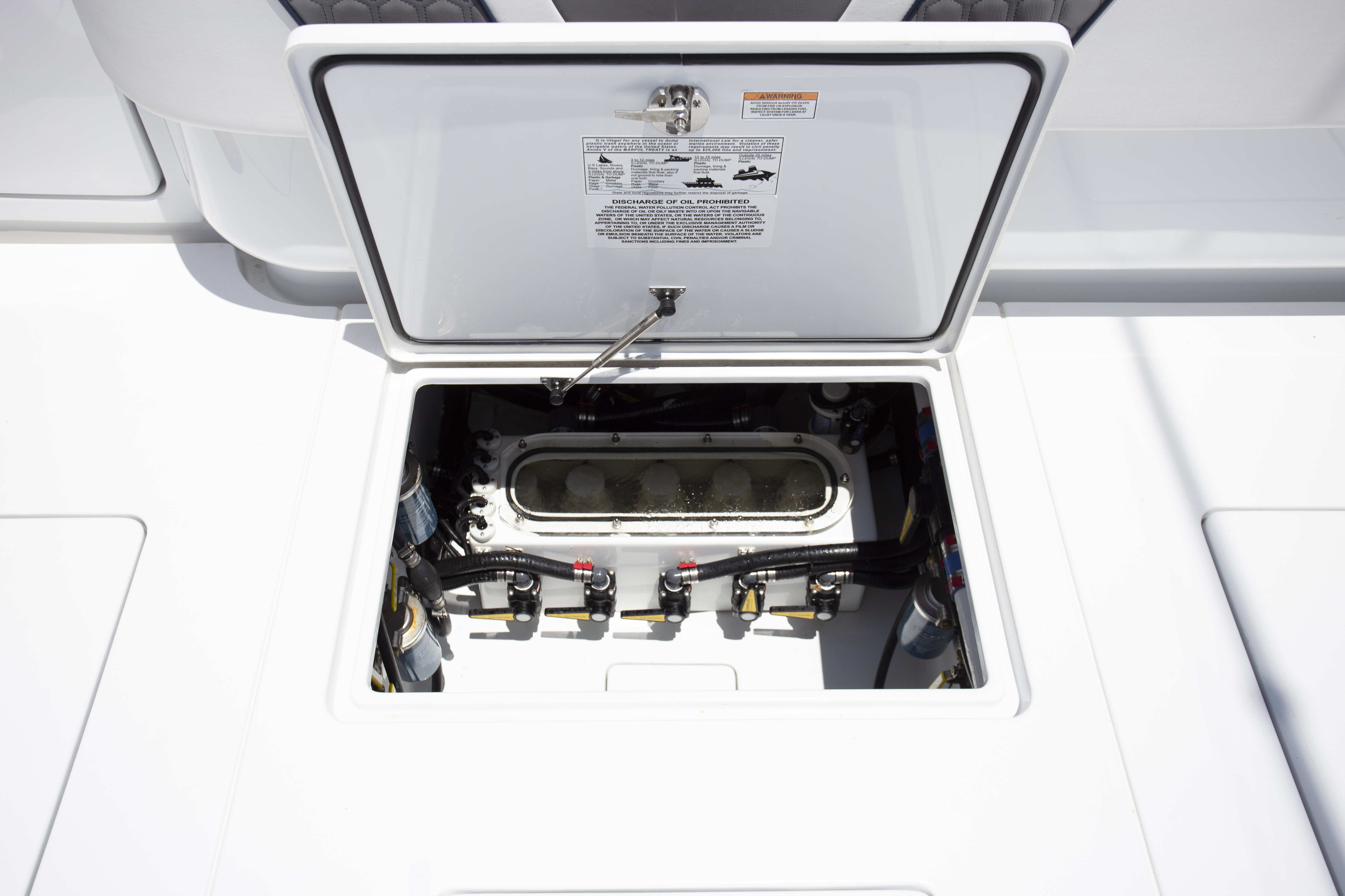 Boat Review - Contender 44ST