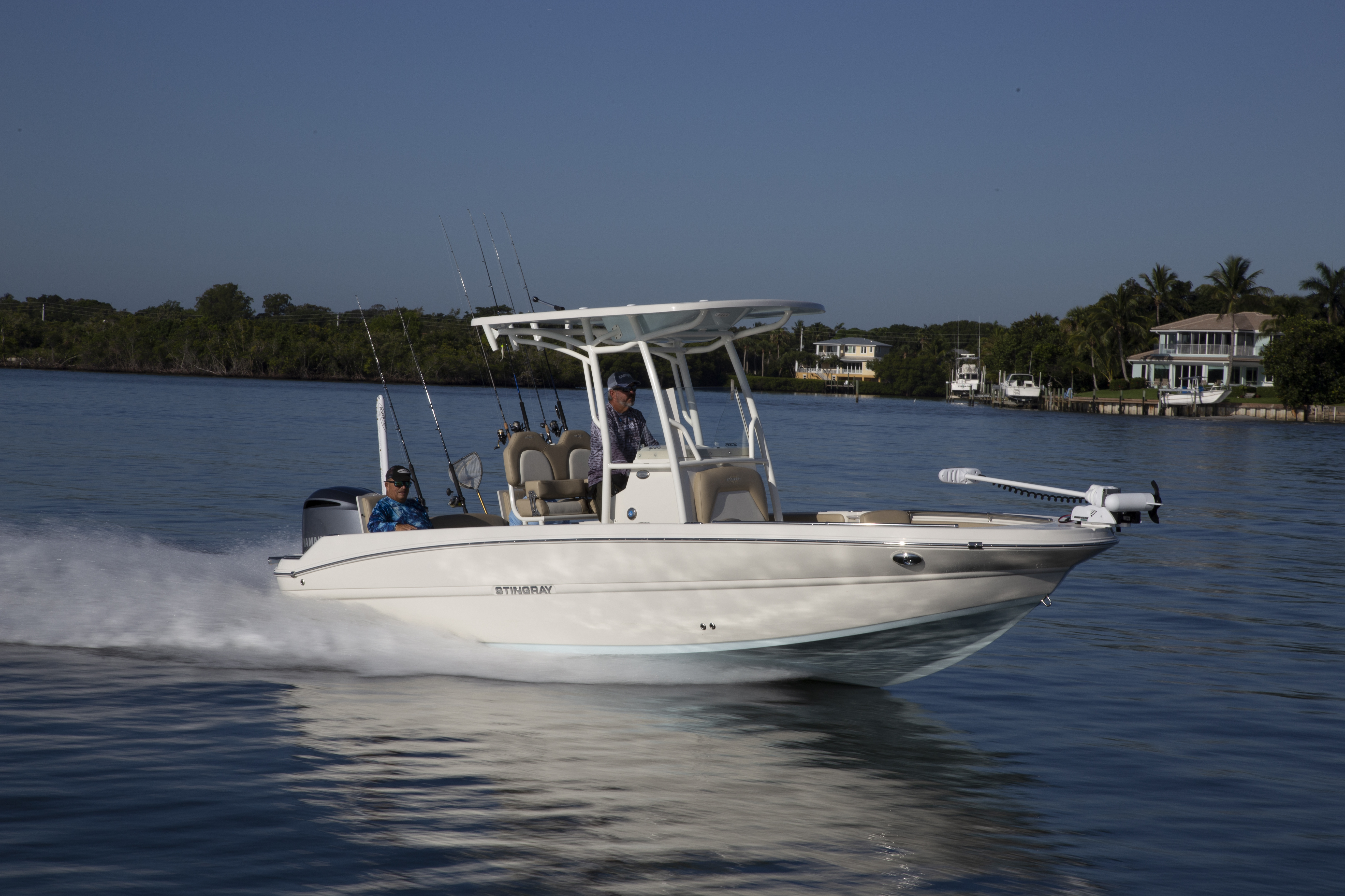 Boat Review - Stingray 236CC Deck Hybrid