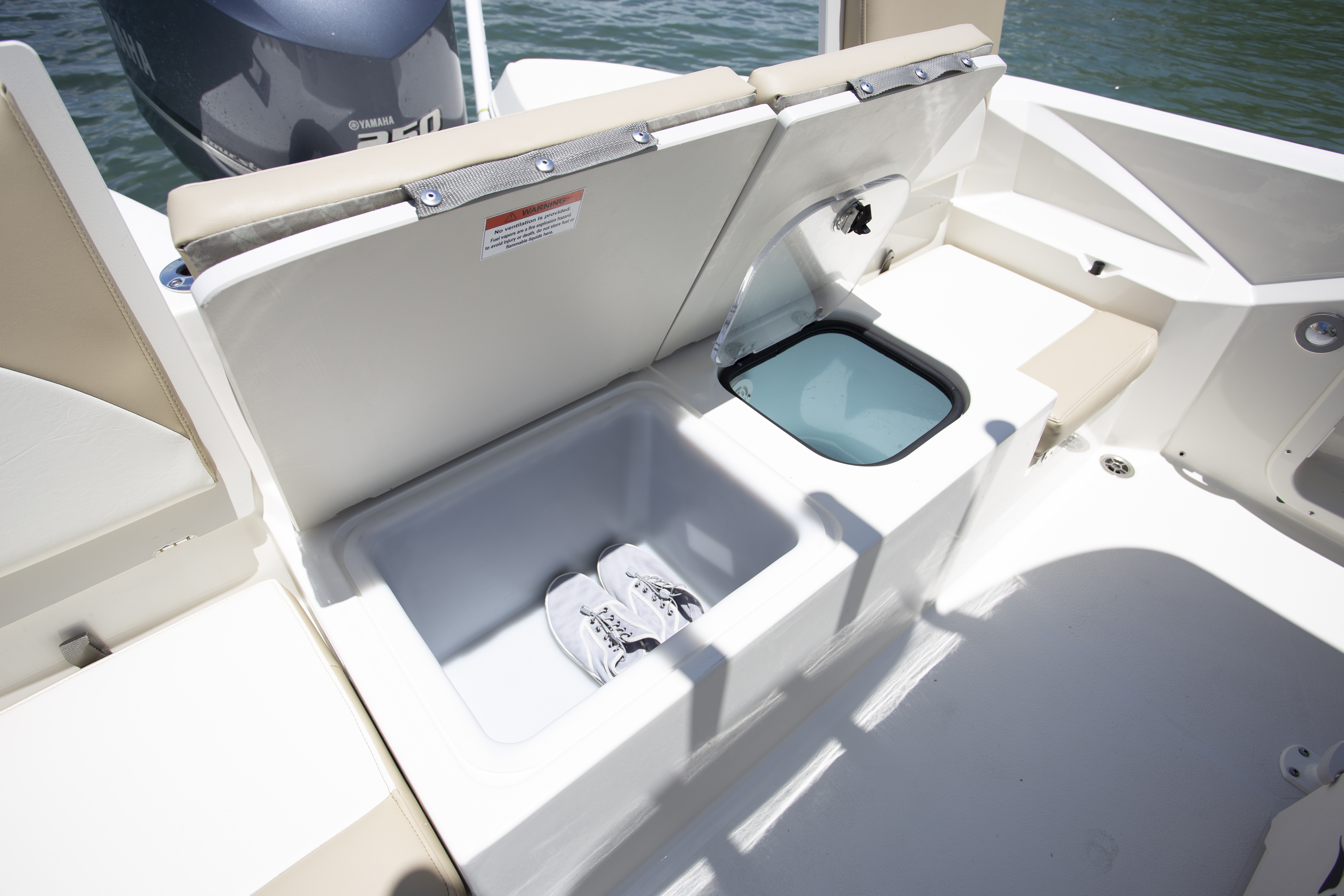 Boat Review - Stingray 236CC Deck Hybrid
