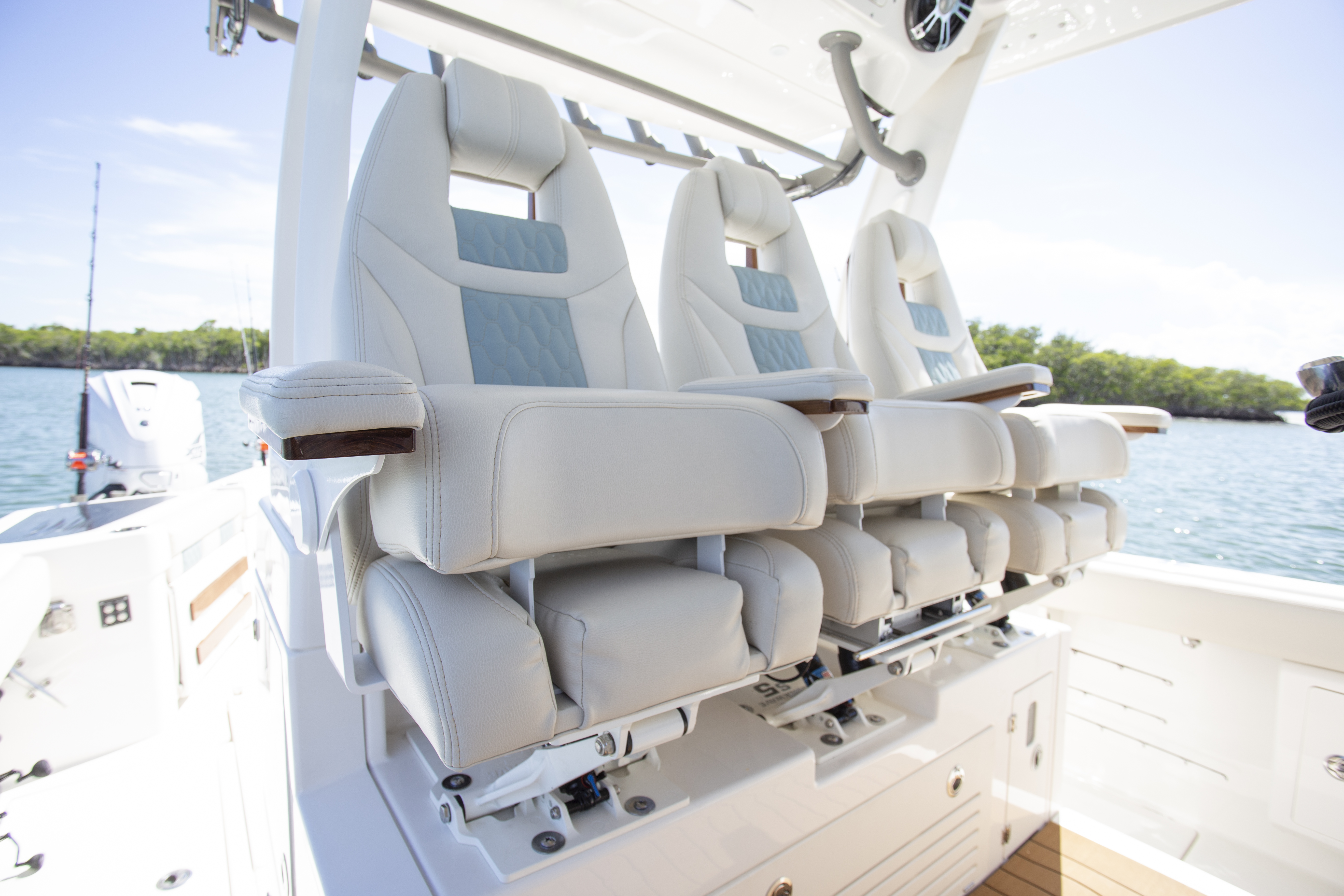 Boat Review - Solace 345