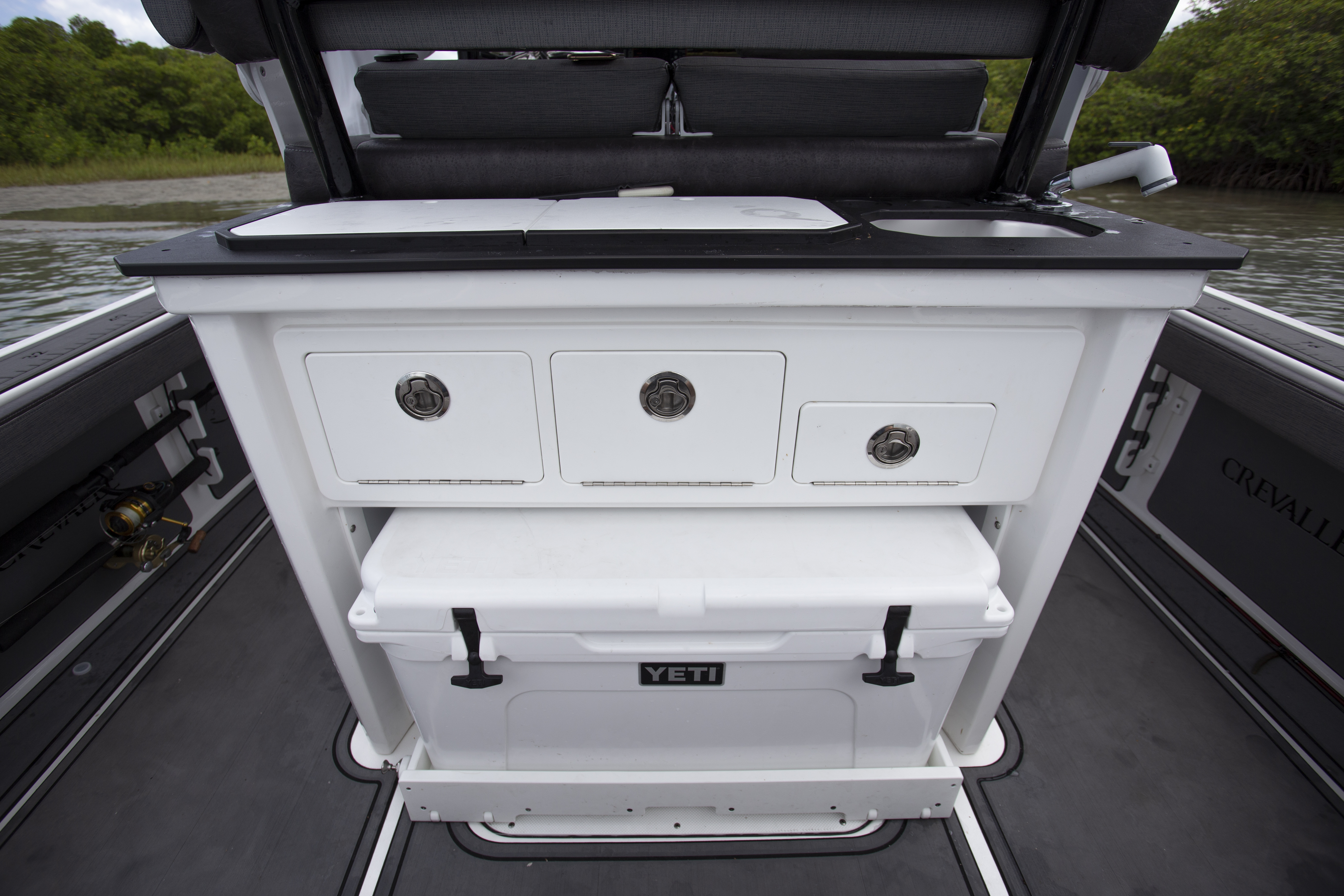 Boat Review - Crevalle 26 HBW