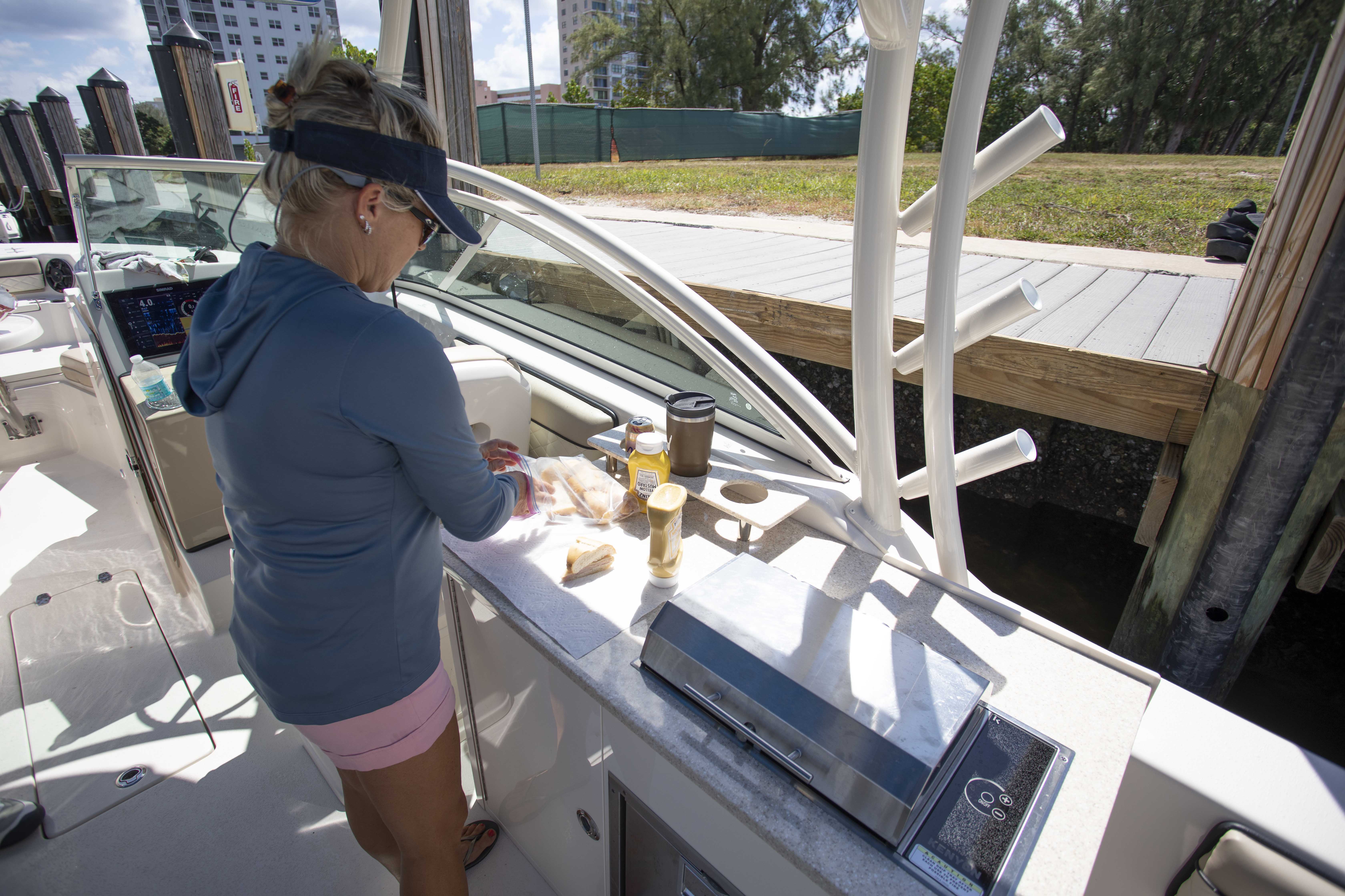 Boat Review - Sea Chaser 27 HFC DC