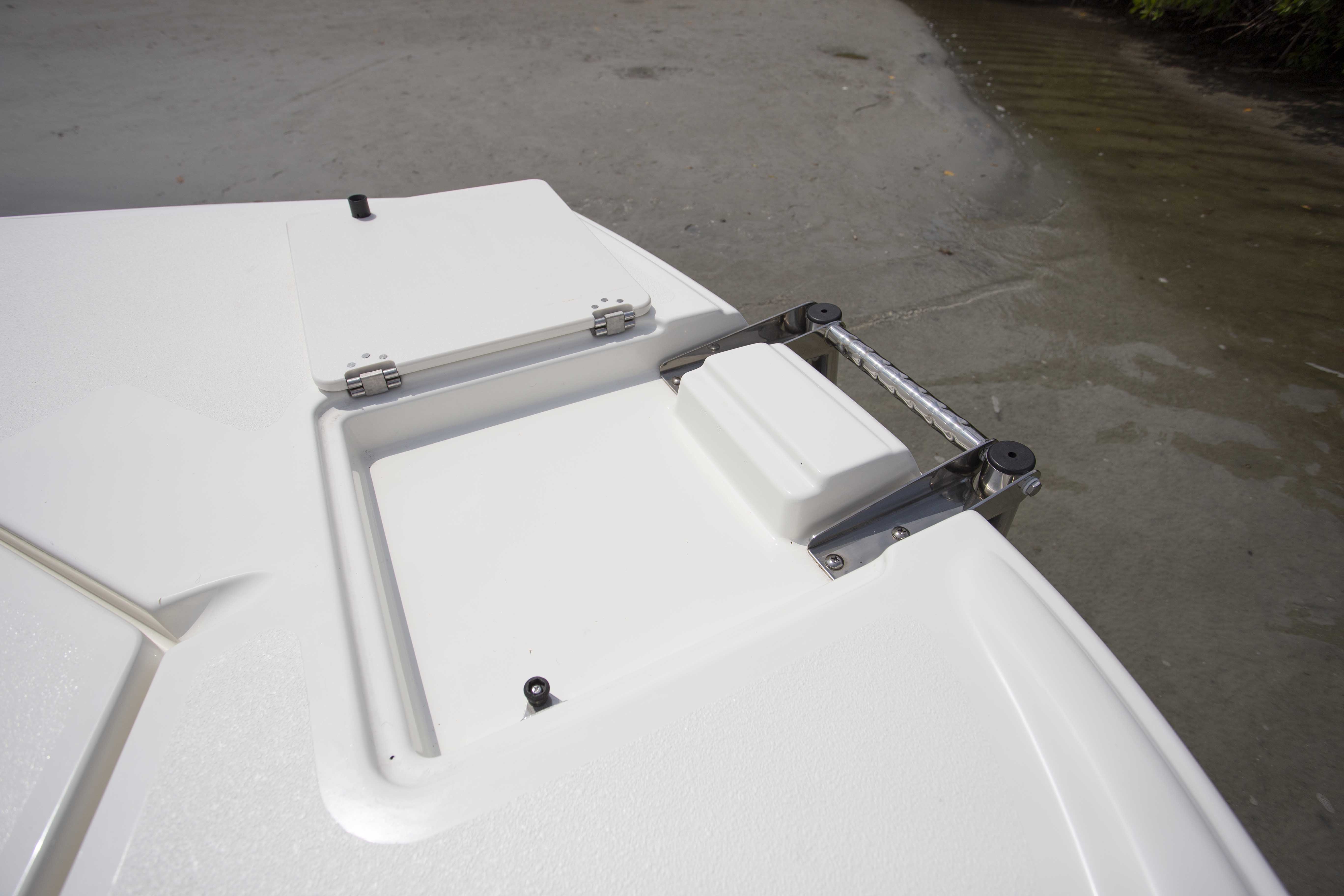 Boat Review - NauticStar 251 Hybrid