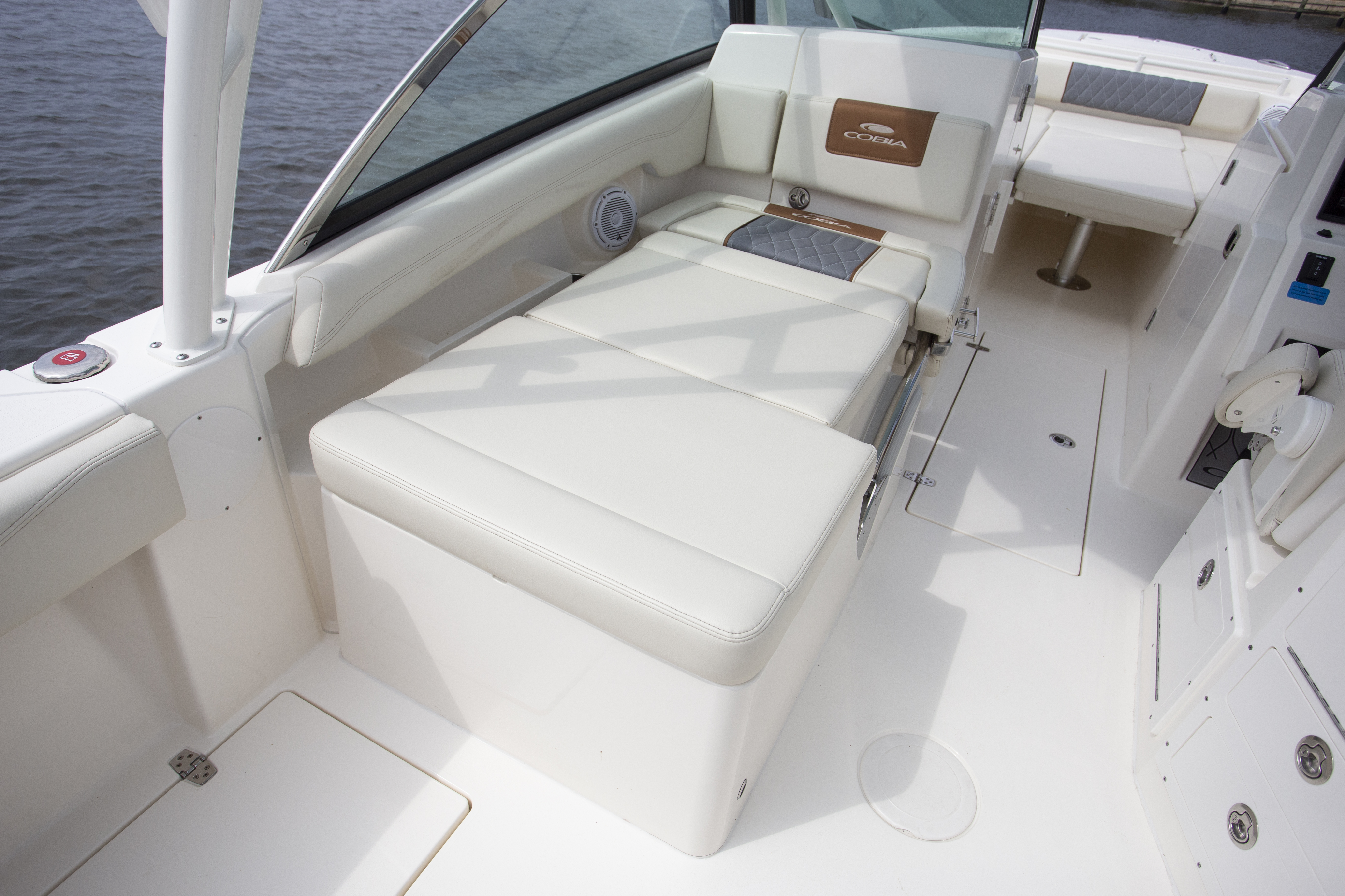 Boat Review - Cobia 240 DC