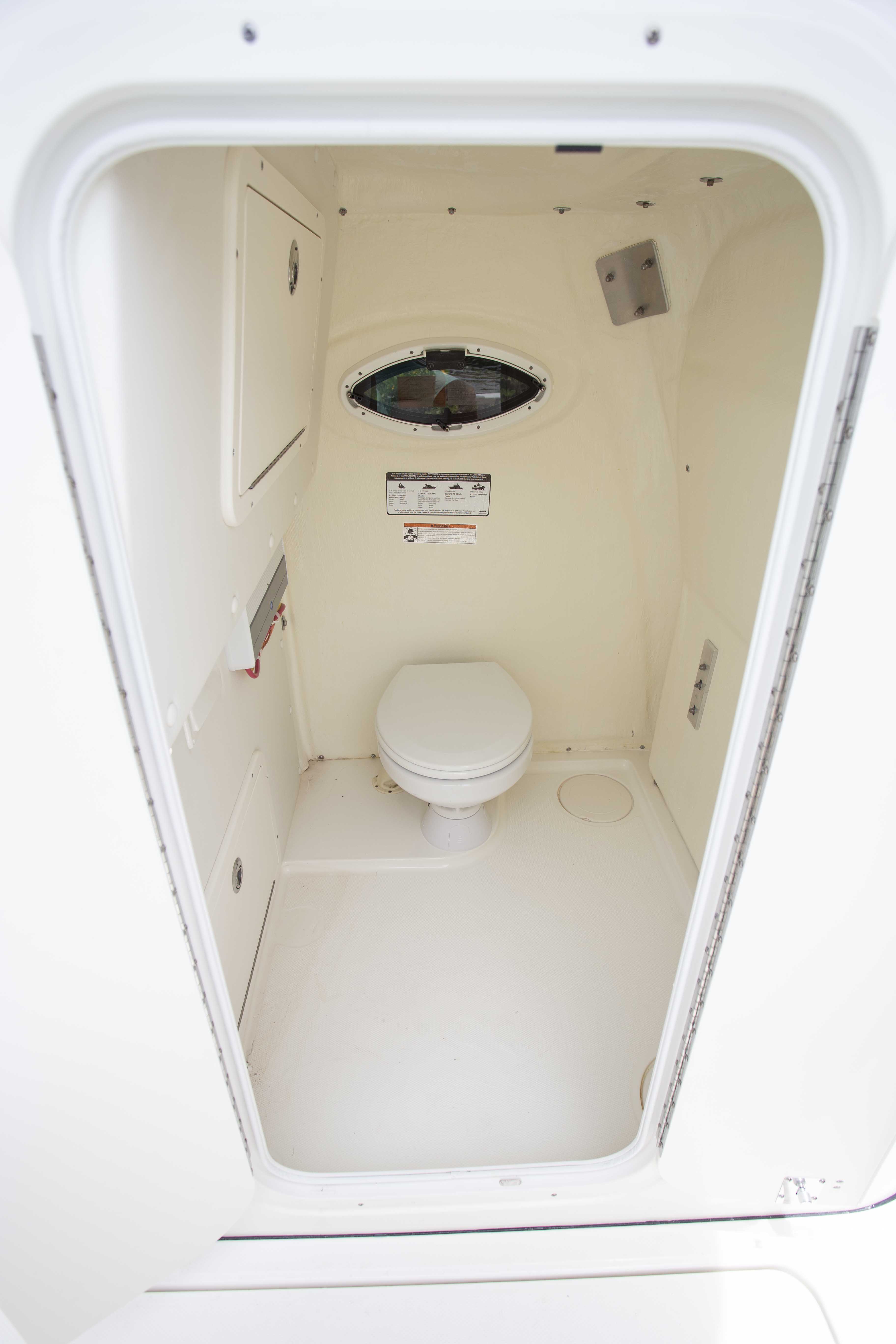 Boat Review - World Cat 295 CC