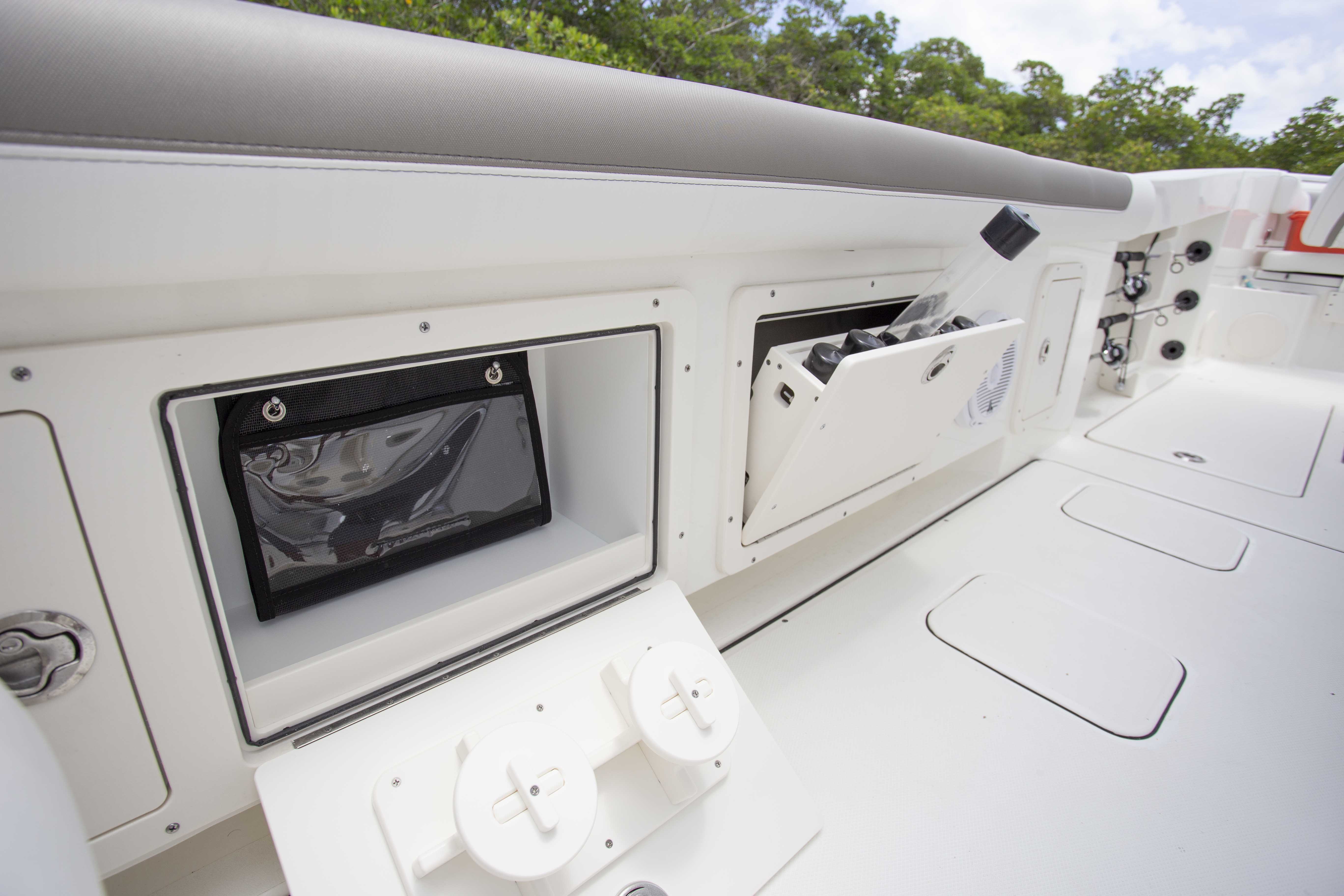 Boat Review - World Cat 295 CC