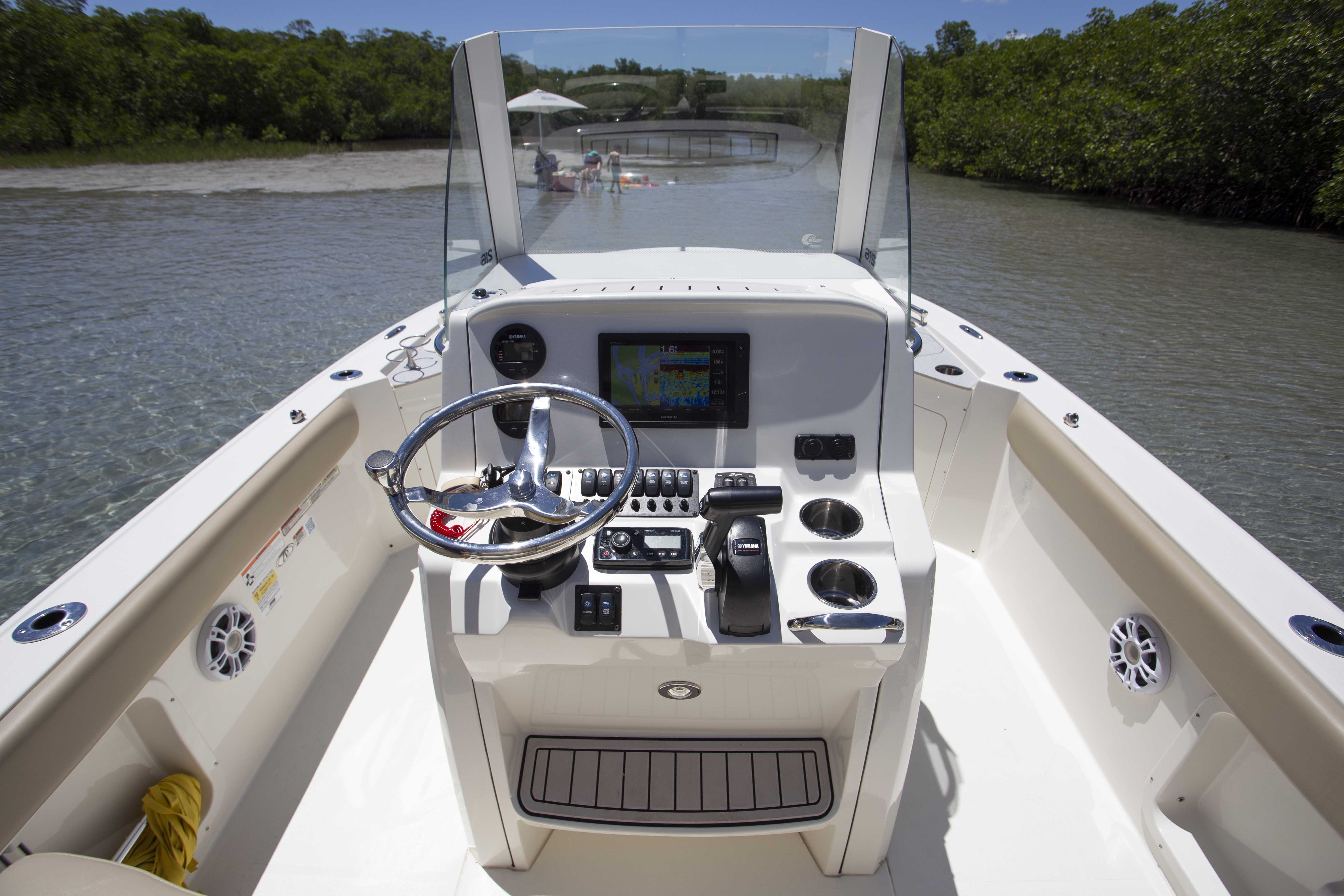 Boat Review - Stingray 216 CC