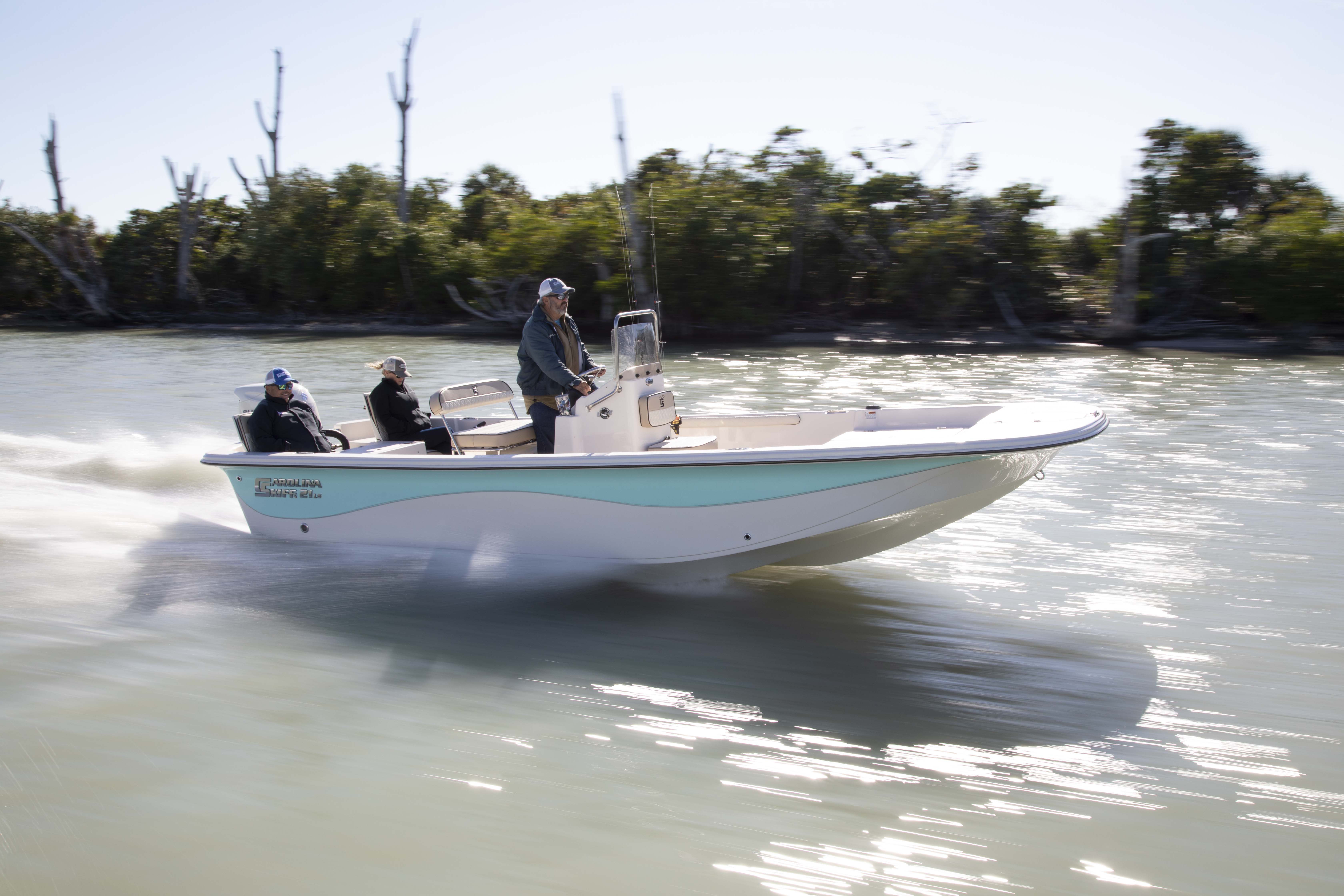 Boat Review - Carolina Skiff 21 LS