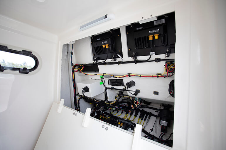 Sea Born LX26 Boat Review