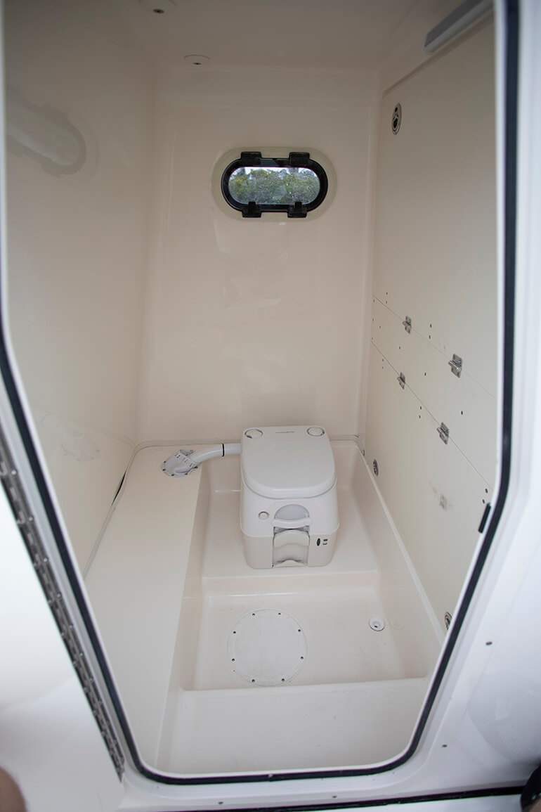 Sea Born LX26 Boat Review