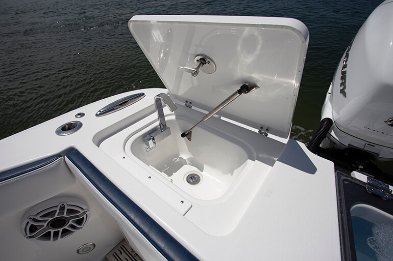 Crevalle 33 CSF Boat Review