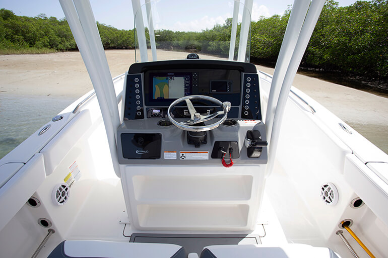 Robalo R230 Boat Review