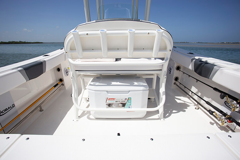 Robalo R230 Boat Review