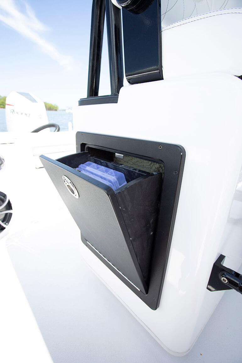 Blazer Bay 2700 Hybrid Bay Boat Review